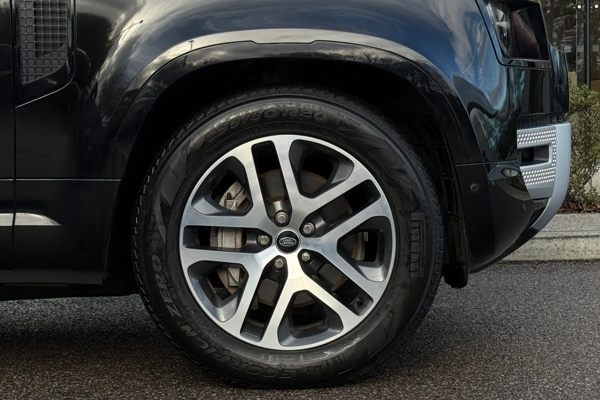 LAND ROVER DEFENDER thumbnail image number 19