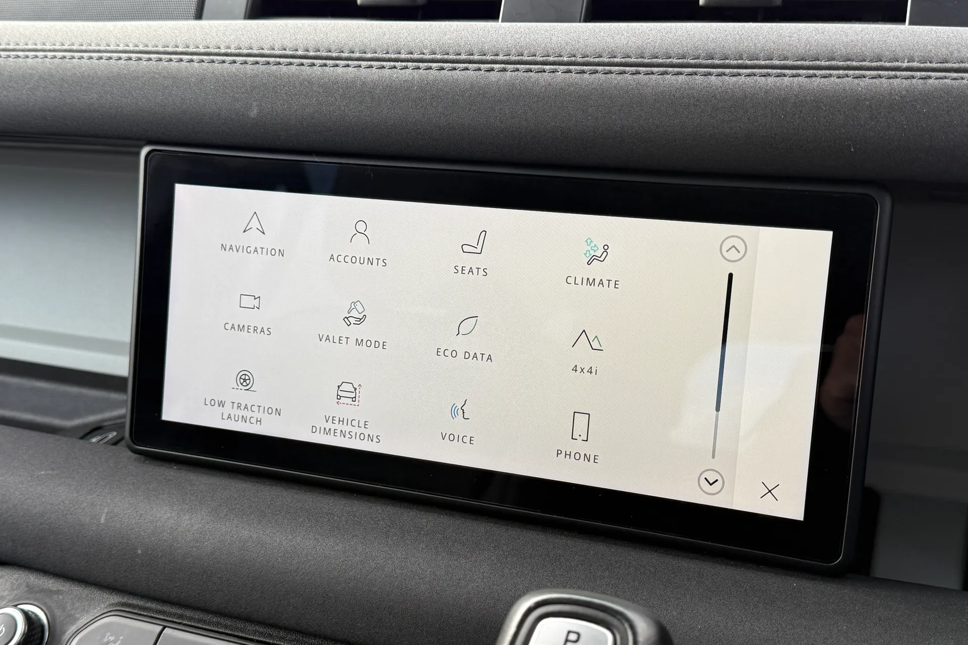 LAND ROVER DEFENDER thumbnail image number 31