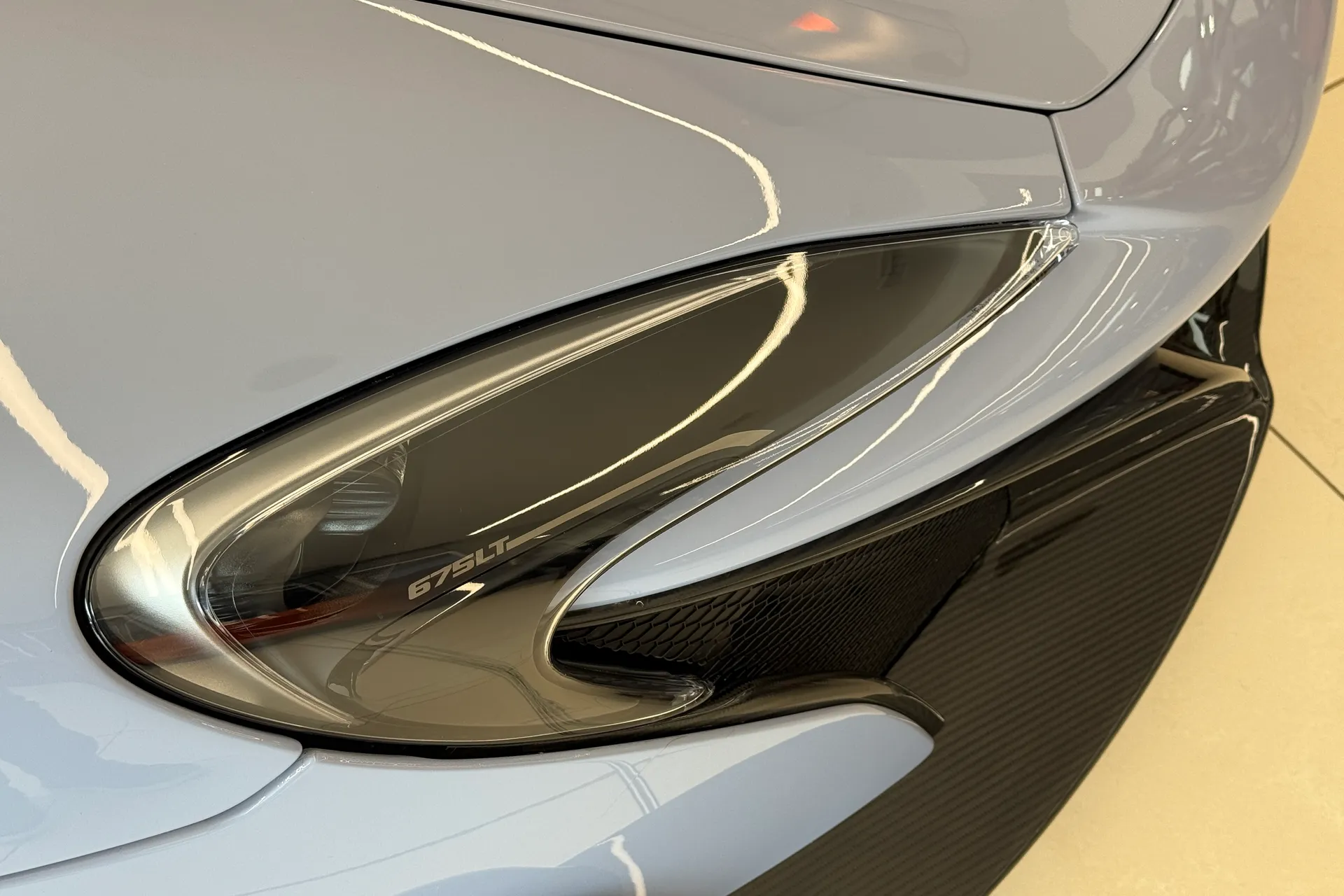 McLaren 675LT thumbnail image number 28