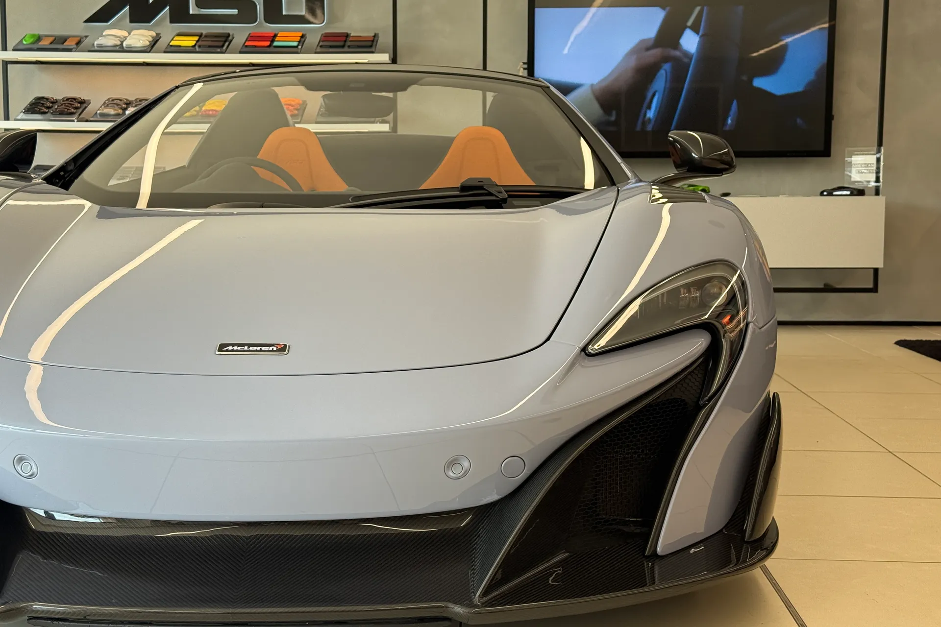 McLaren 675LT thumbnail image number 35