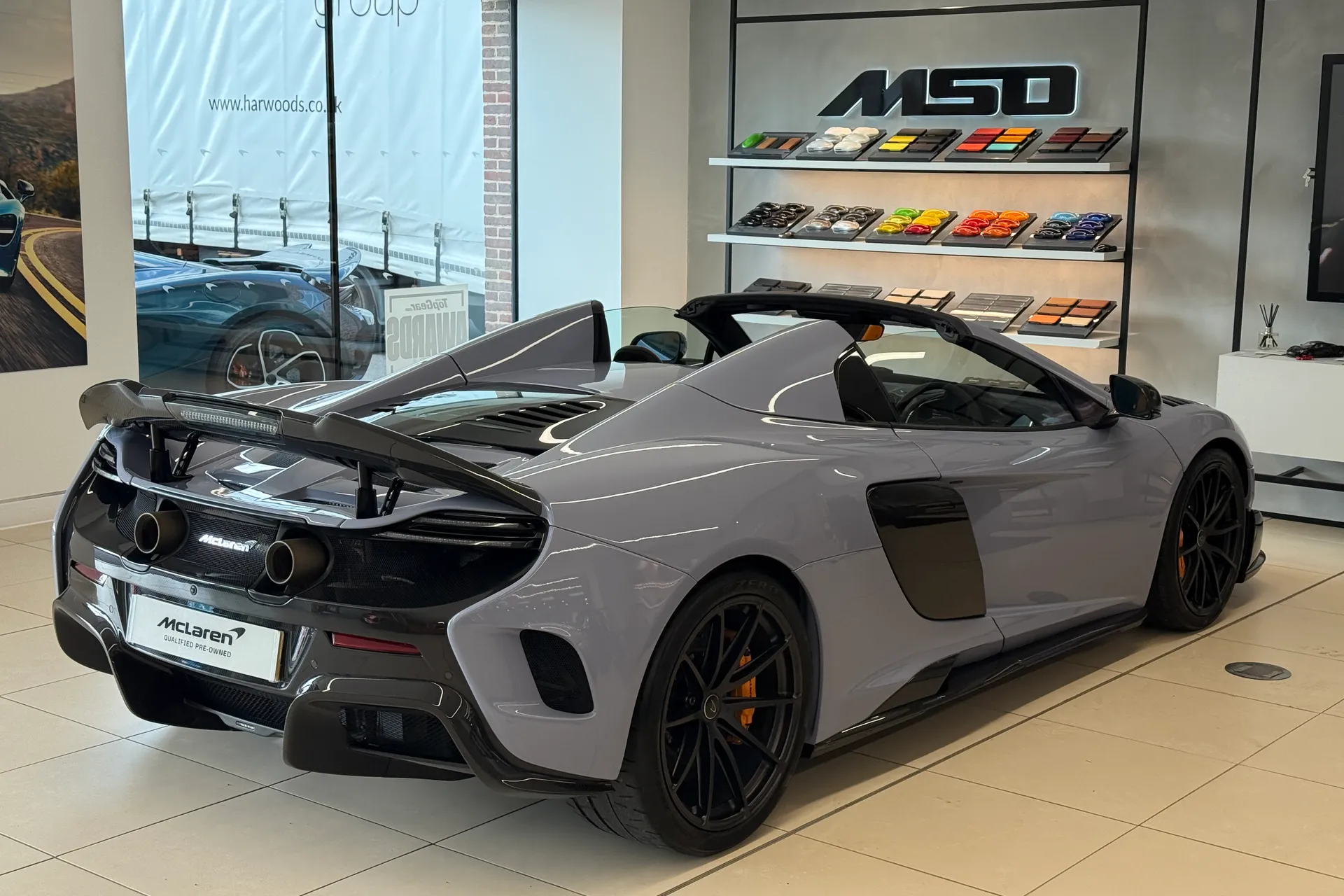 McLaren 675LT thumbnail image number 41