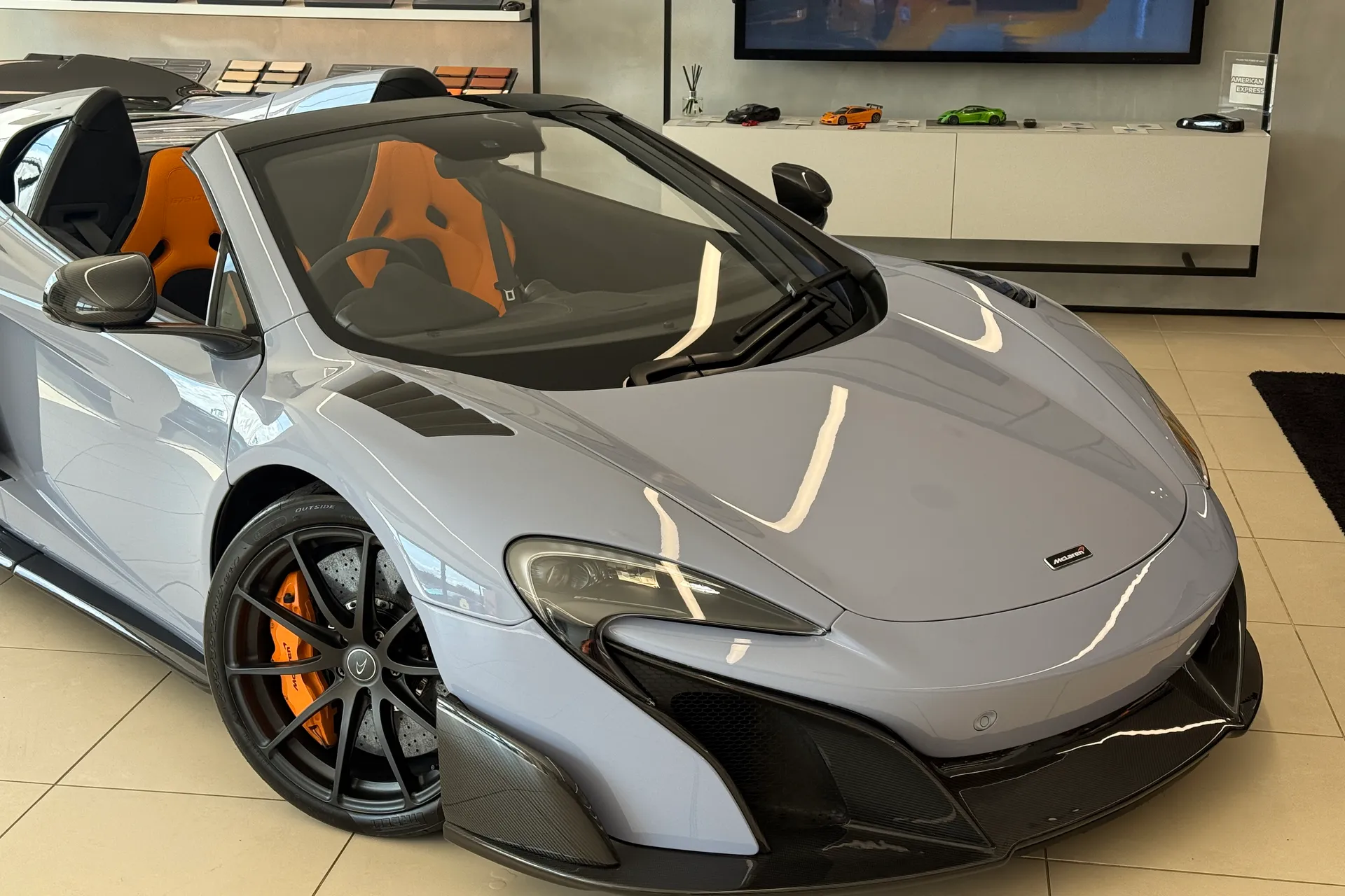 McLaren 675LT thumbnail image number 8
