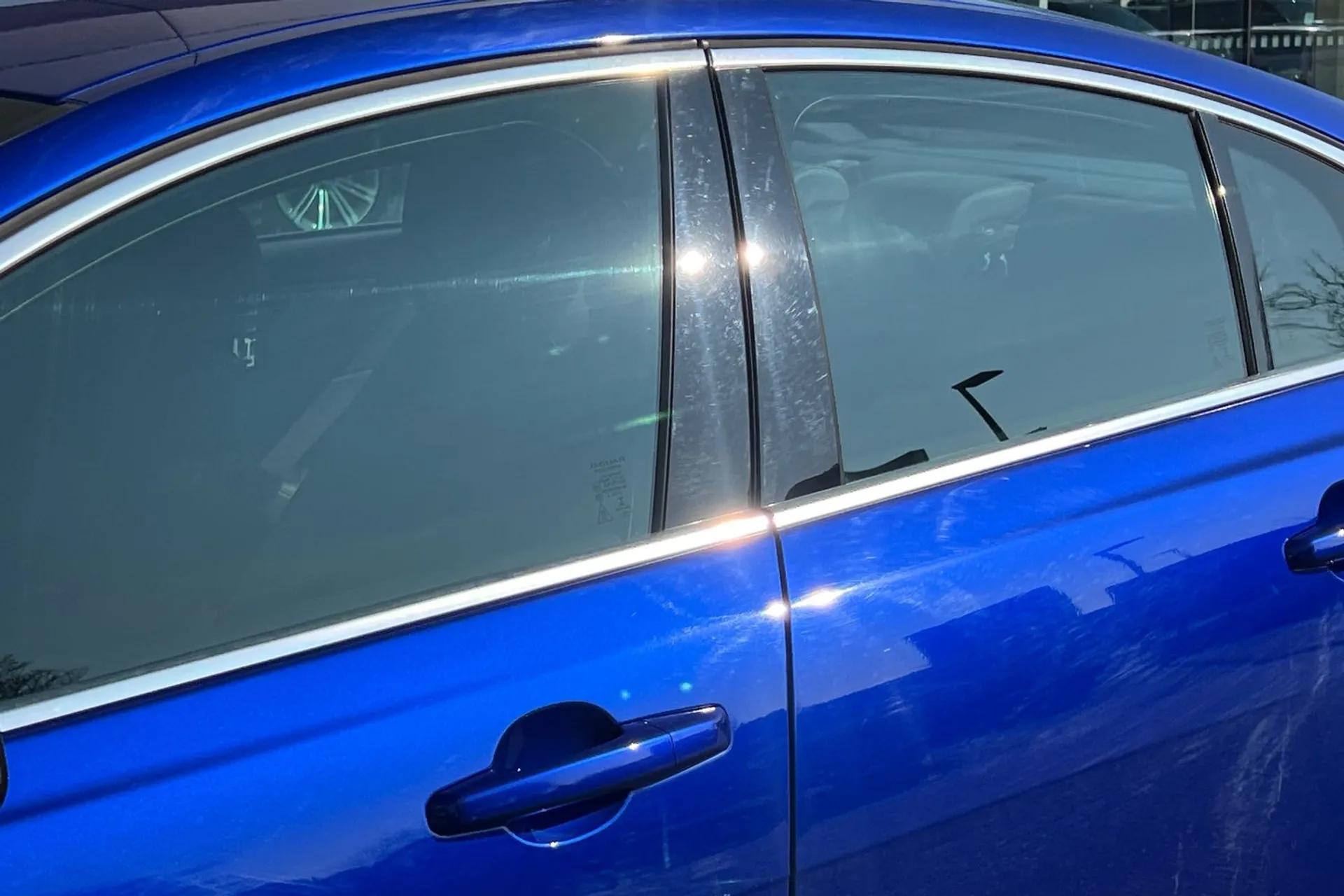 Jaguar XE thumbnail image number 16