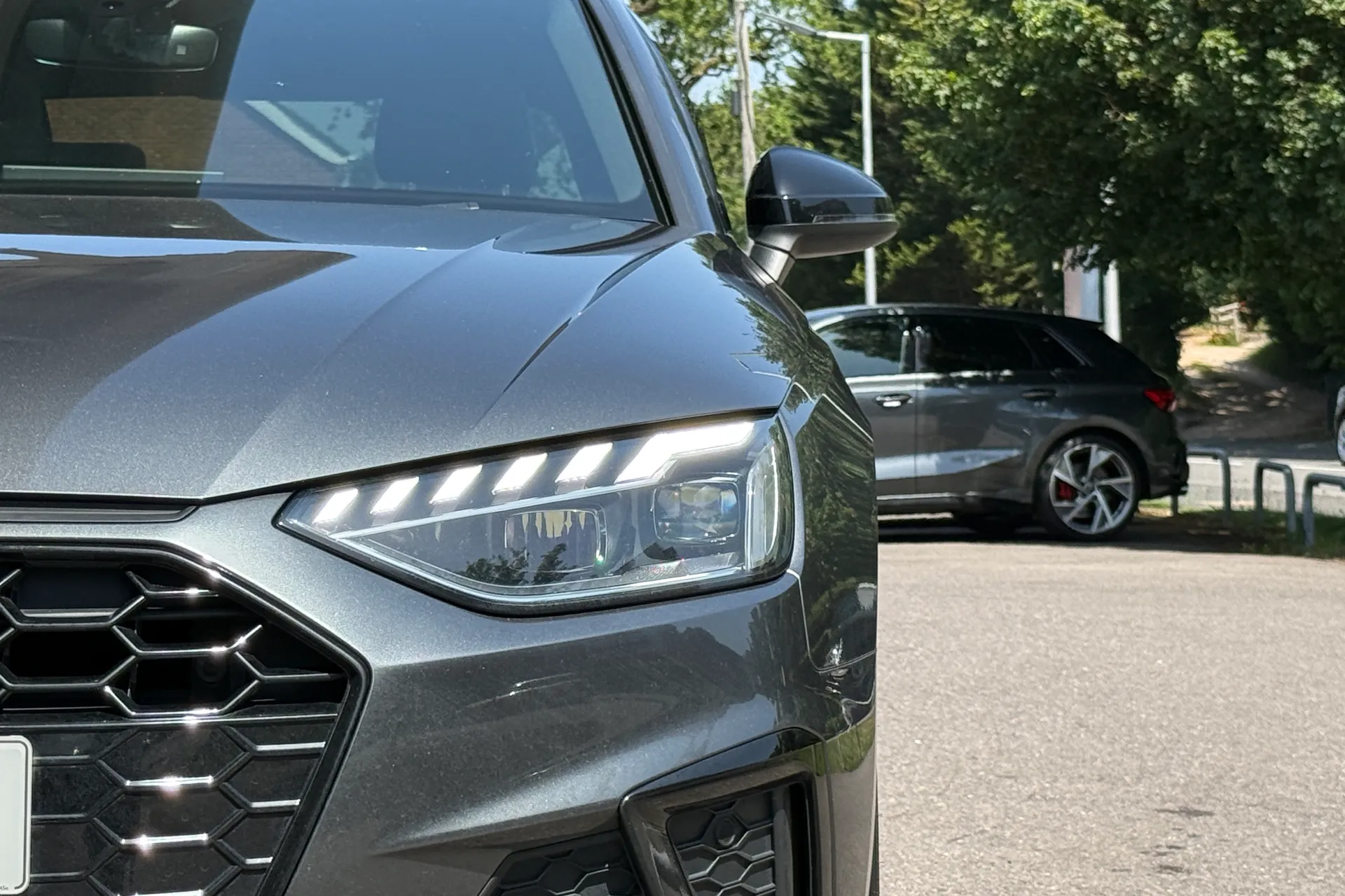 Audi A4 thumbnail image number 59