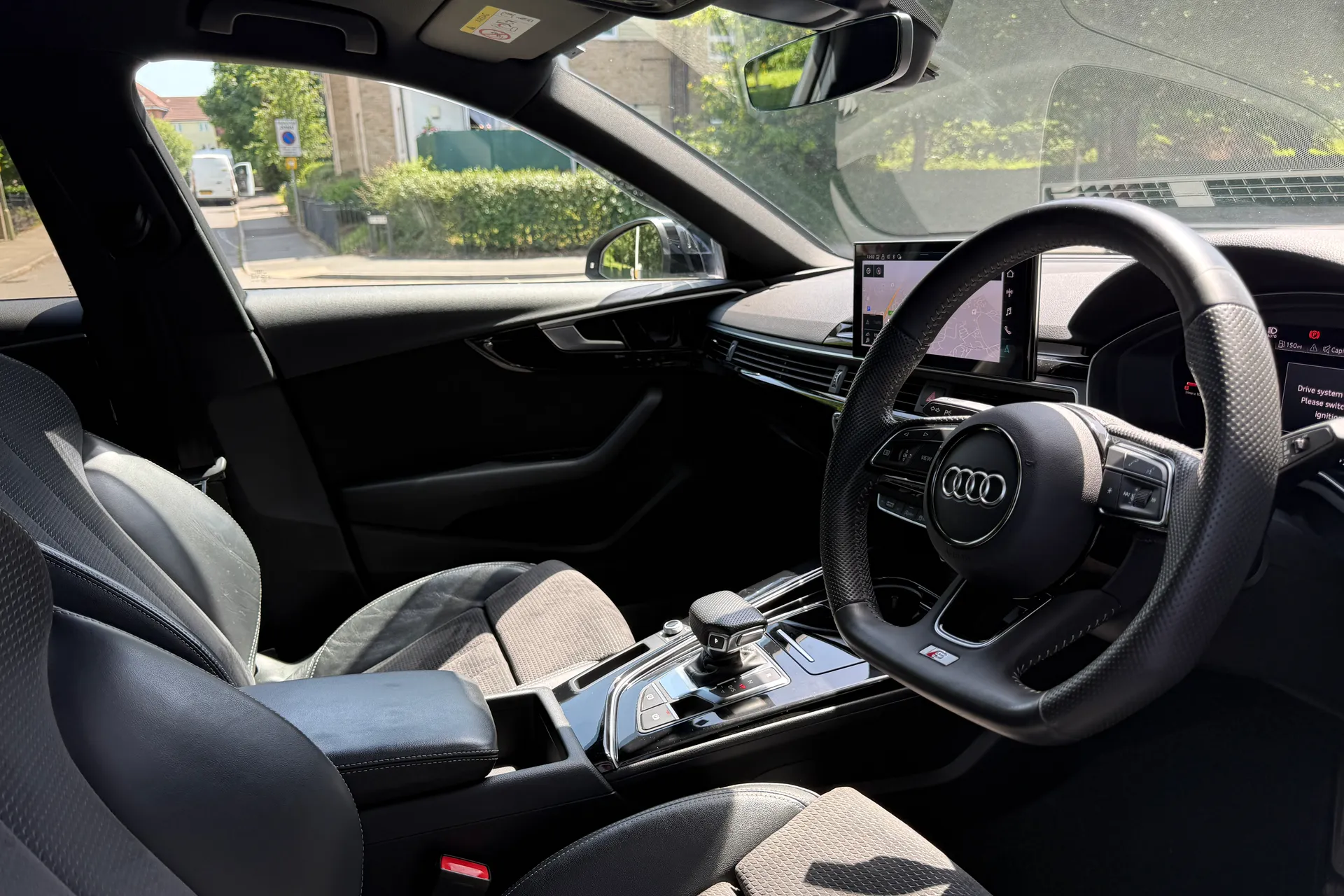 Audi A4 thumbnail image number 9