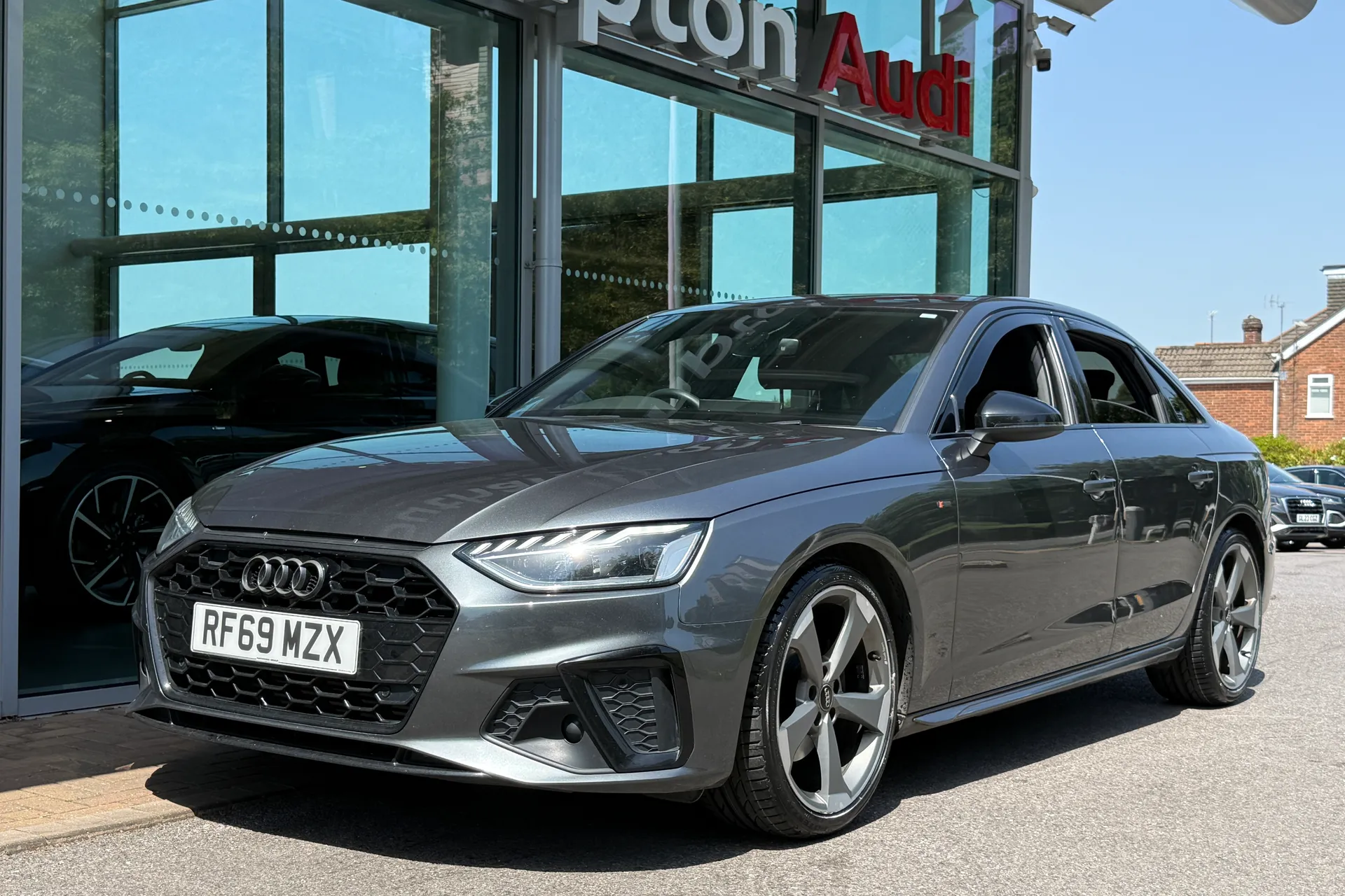 Audi A4 thumbnail image number 58