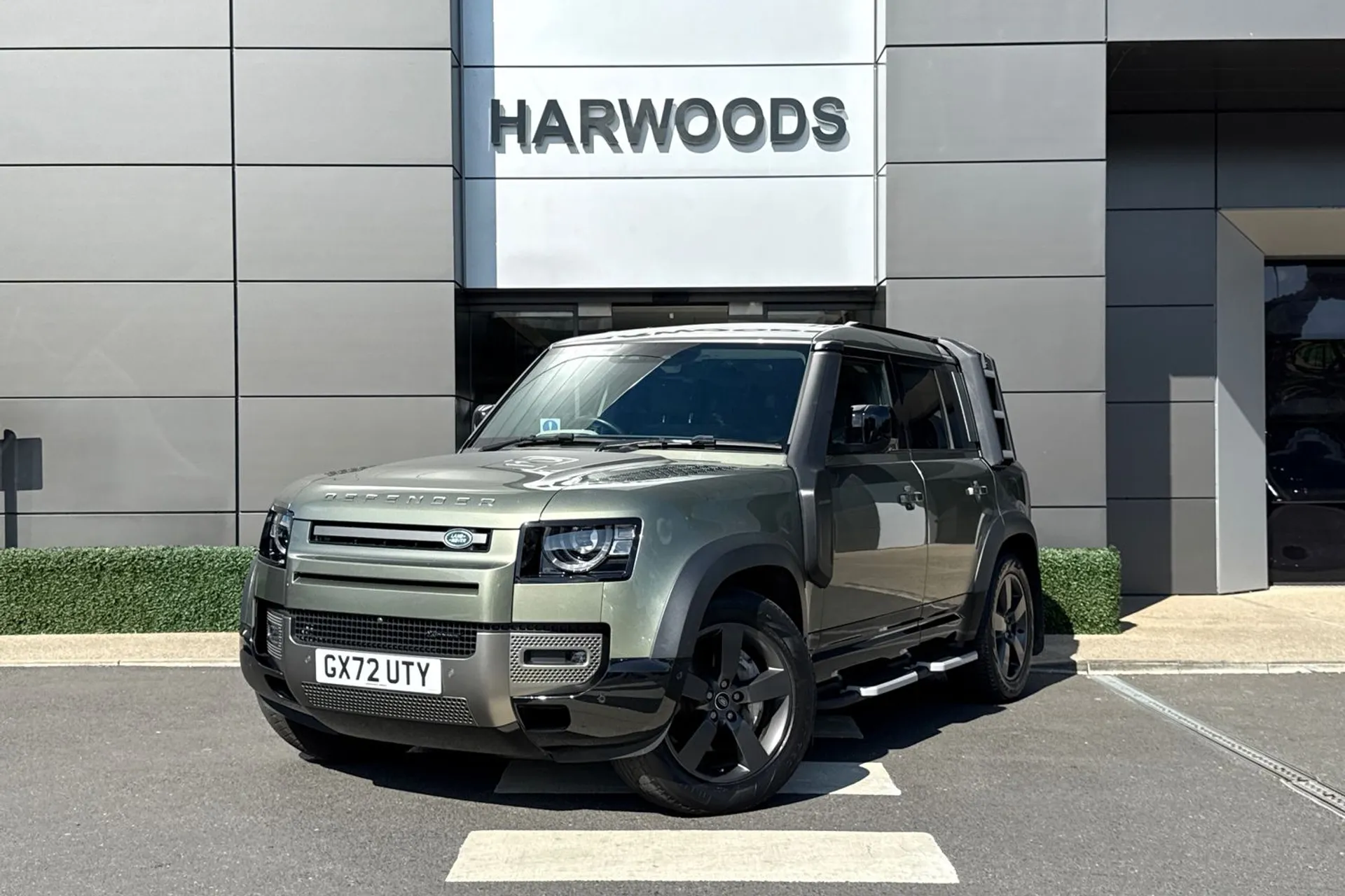 LAND ROVER DEFENDER thumbnail image number 16