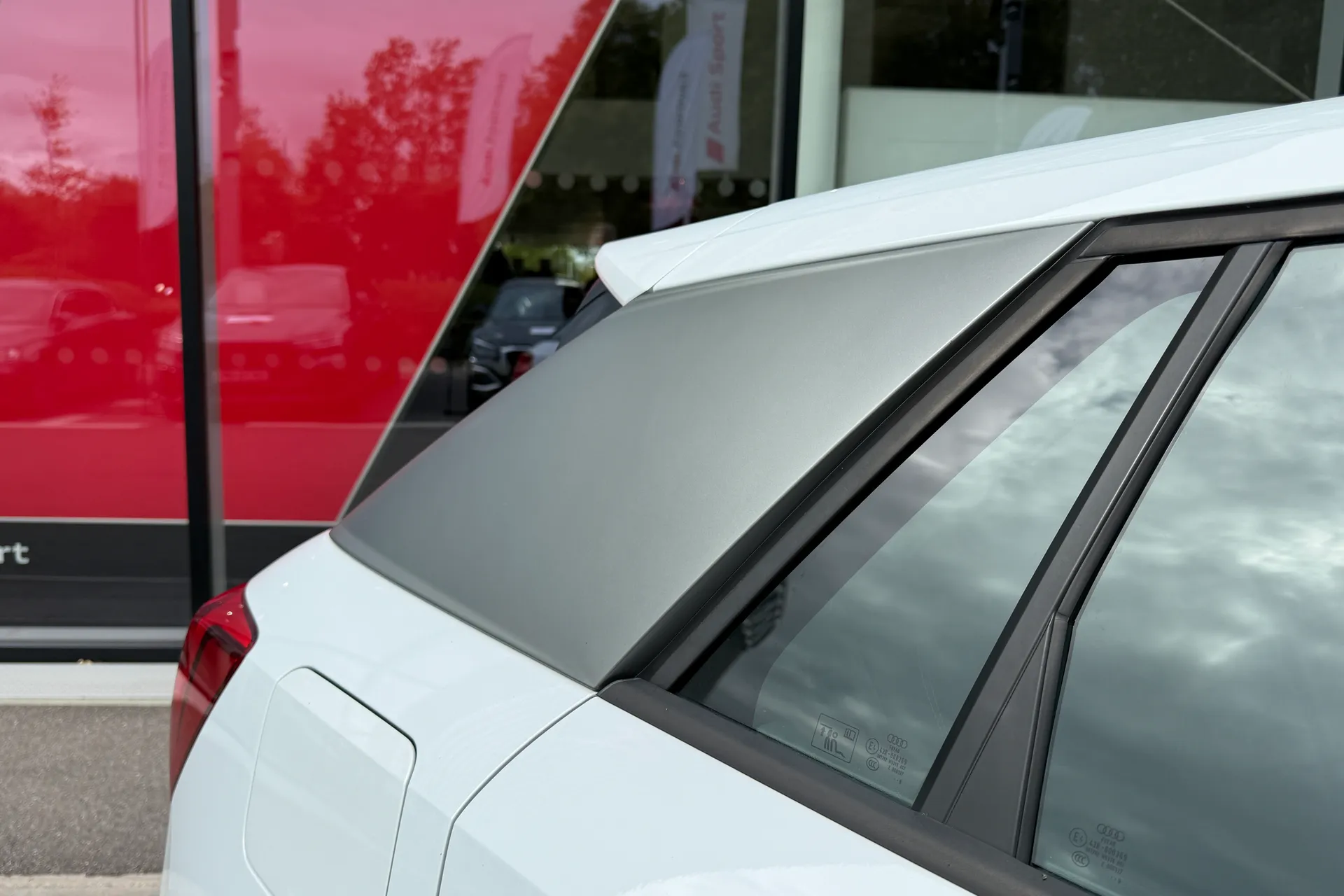 Audi Q2 thumbnail image number 26