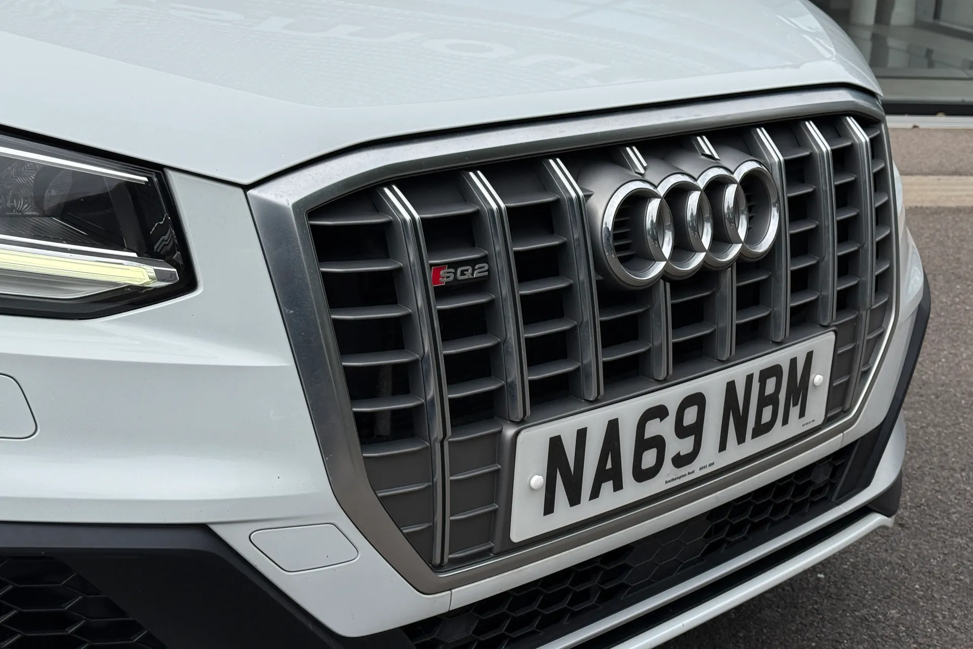 Audi Q2 thumbnail image number 32