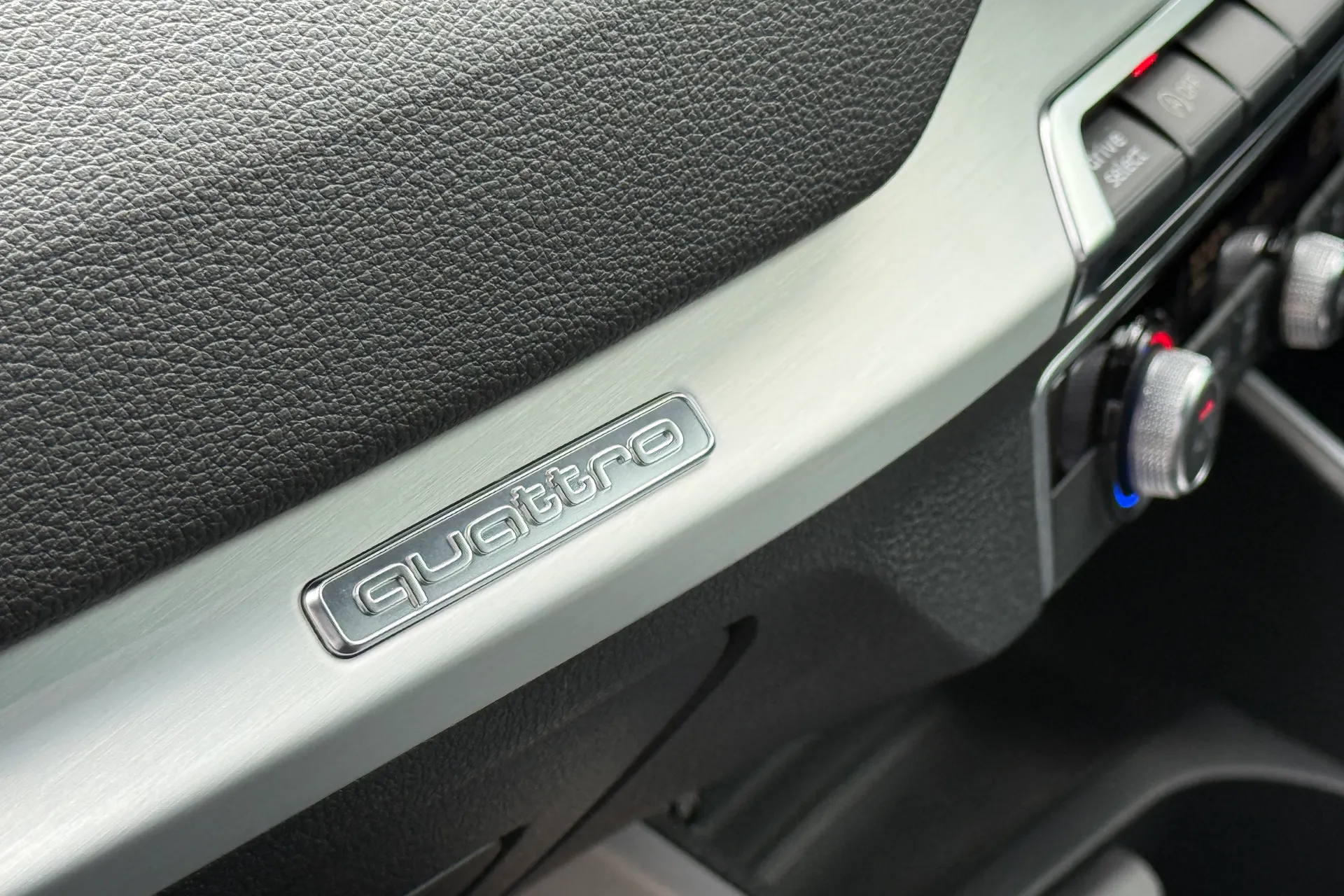 Audi Q2 thumbnail image number 43