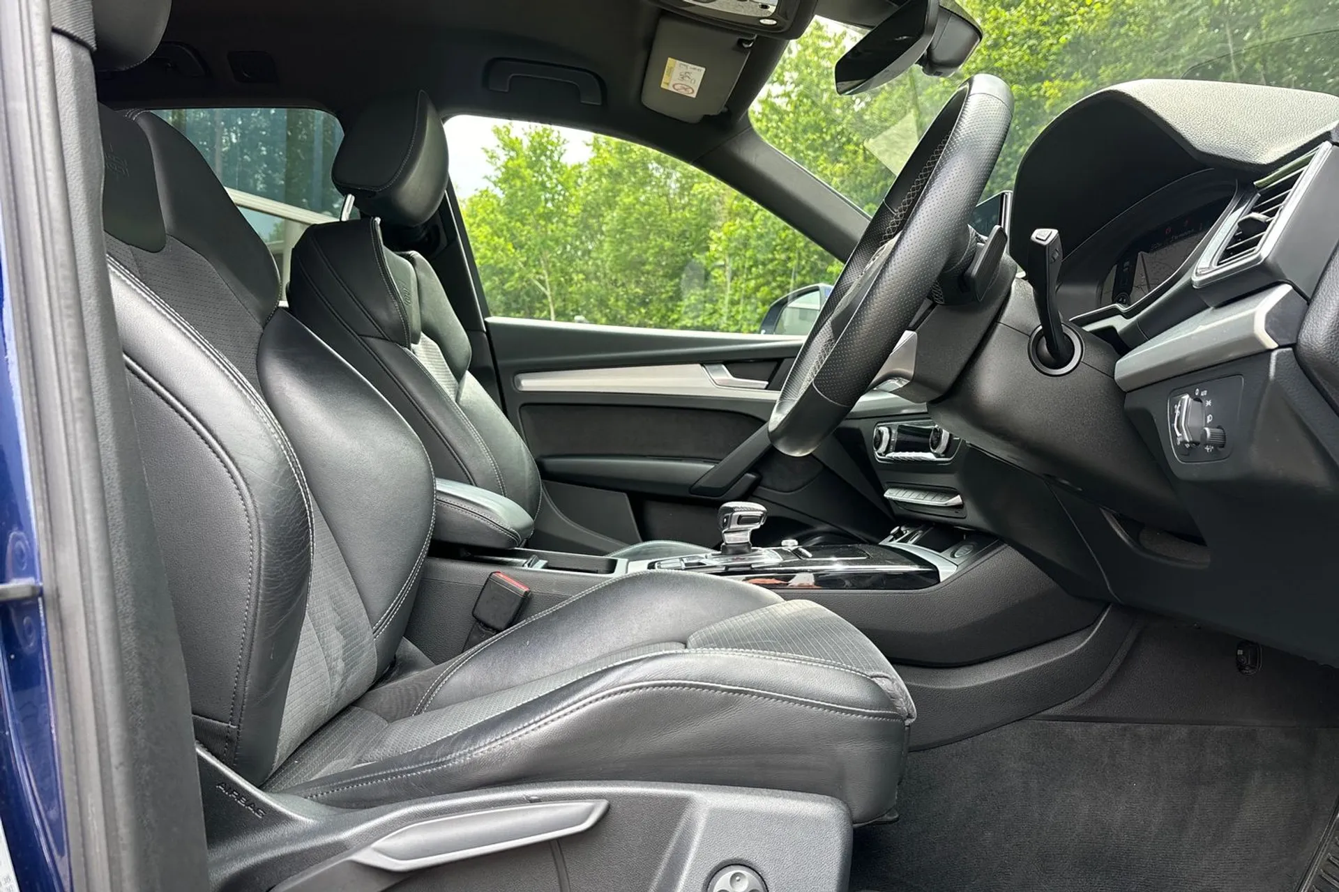Audi Q5 thumbnail image number 24