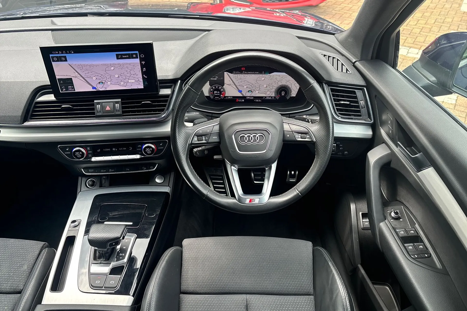 Audi Q5 thumbnail image number 34