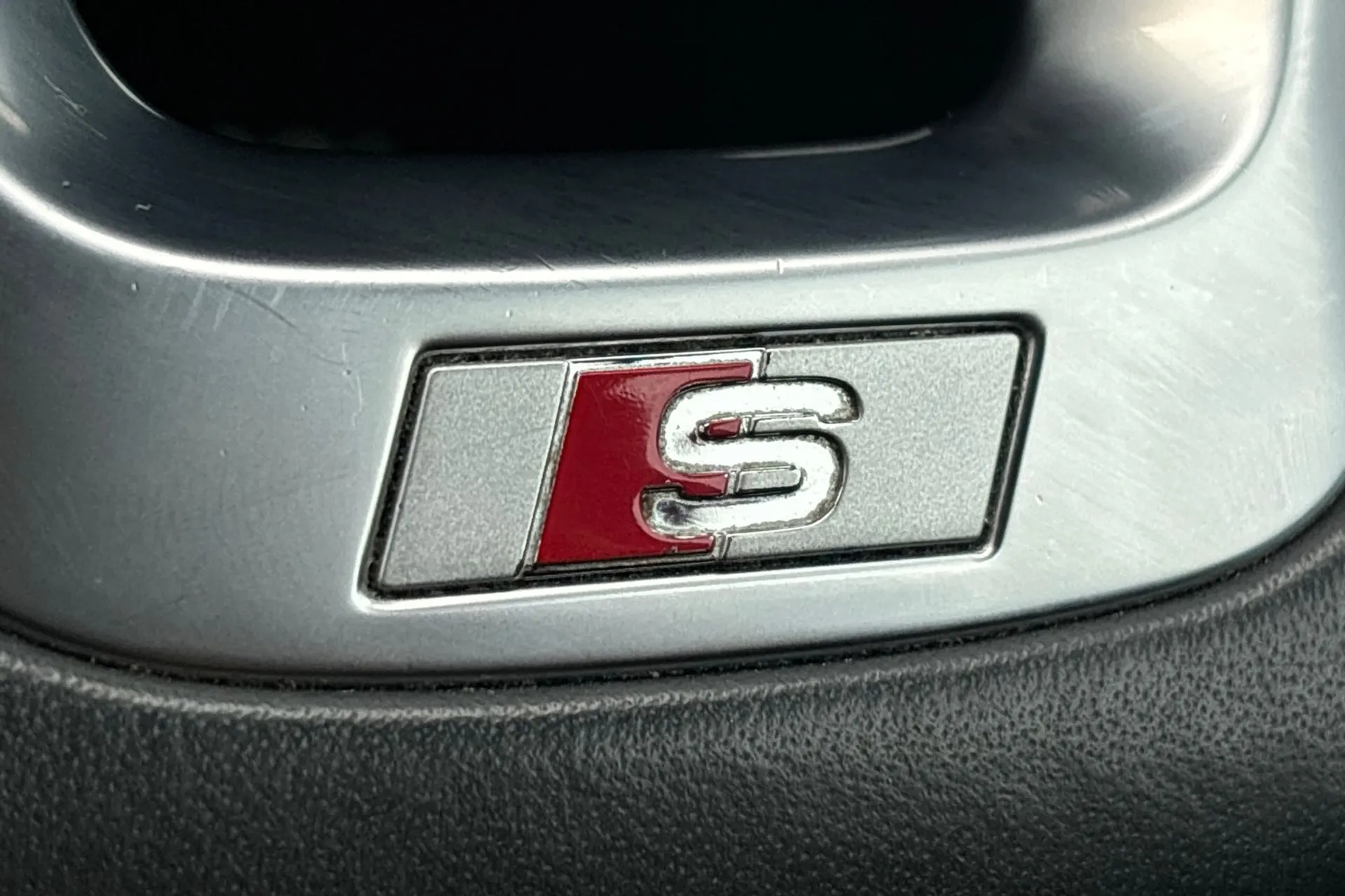 Audi Q5 thumbnail image number 30
