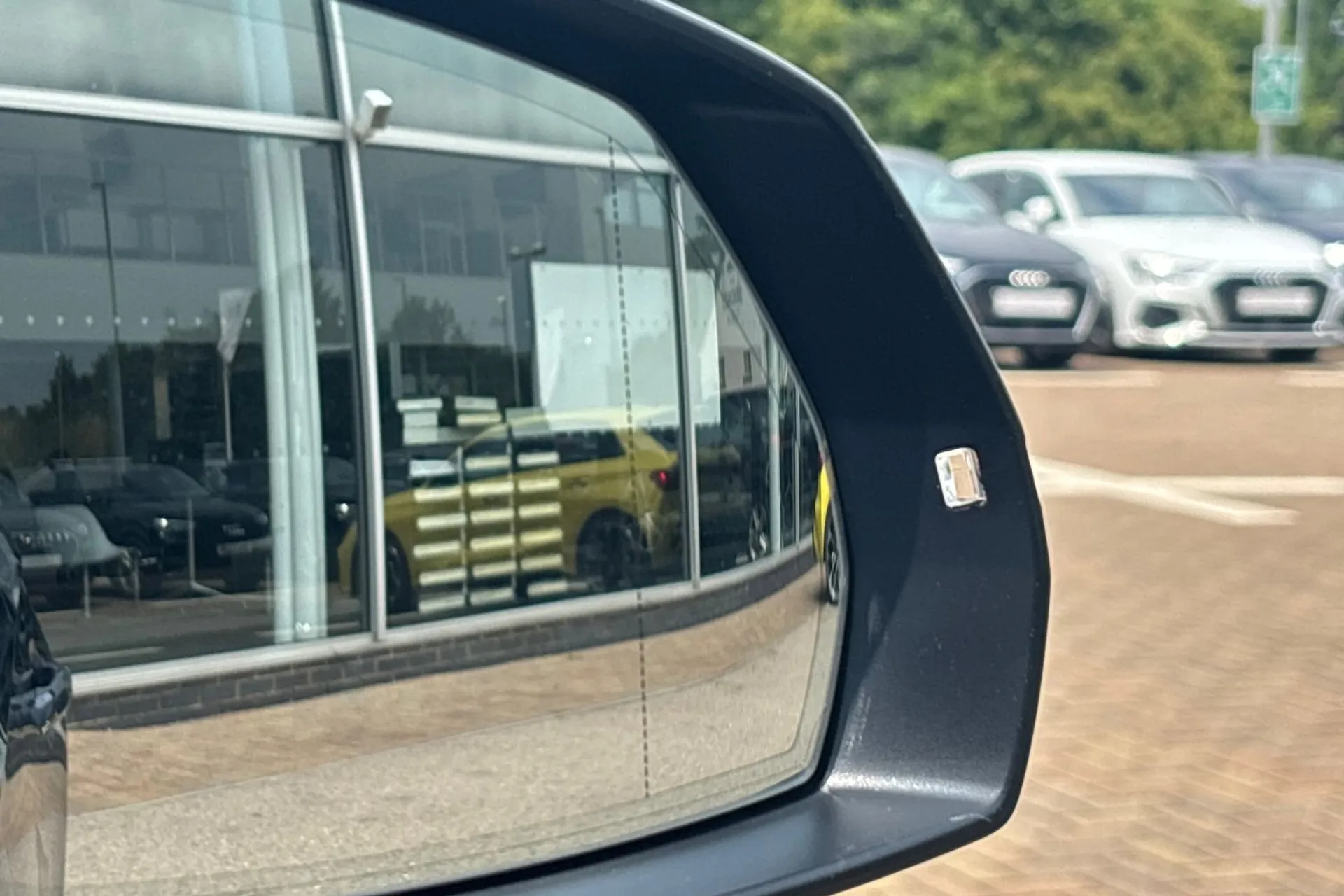 Audi Q5 thumbnail image number 45