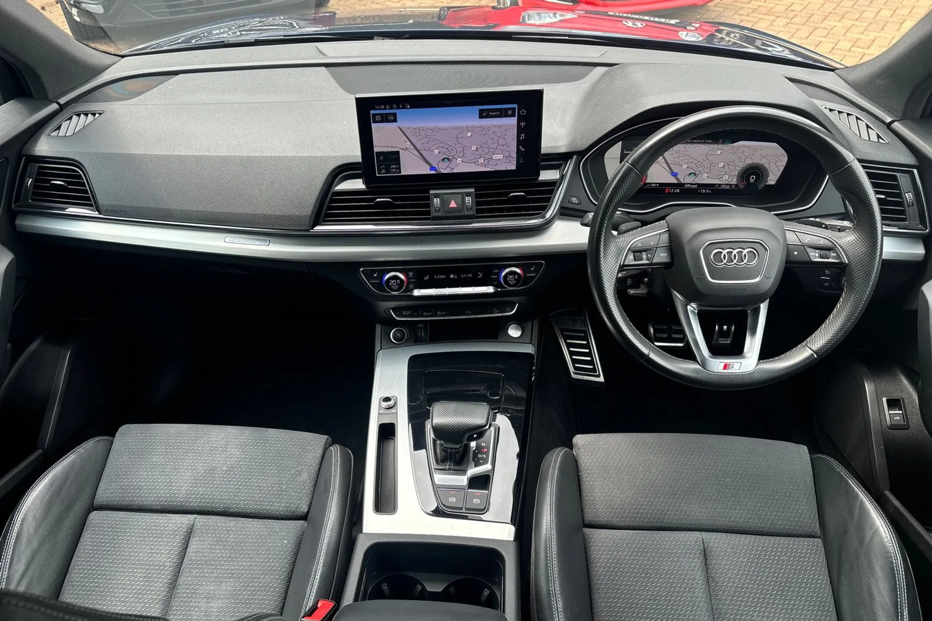 Audi Q5 thumbnail image number 31