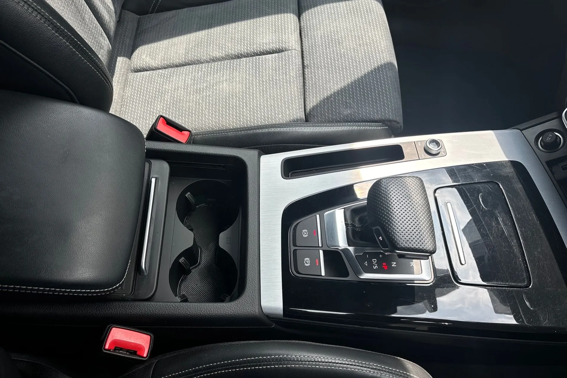 Audi Q5 thumbnail image number 42
