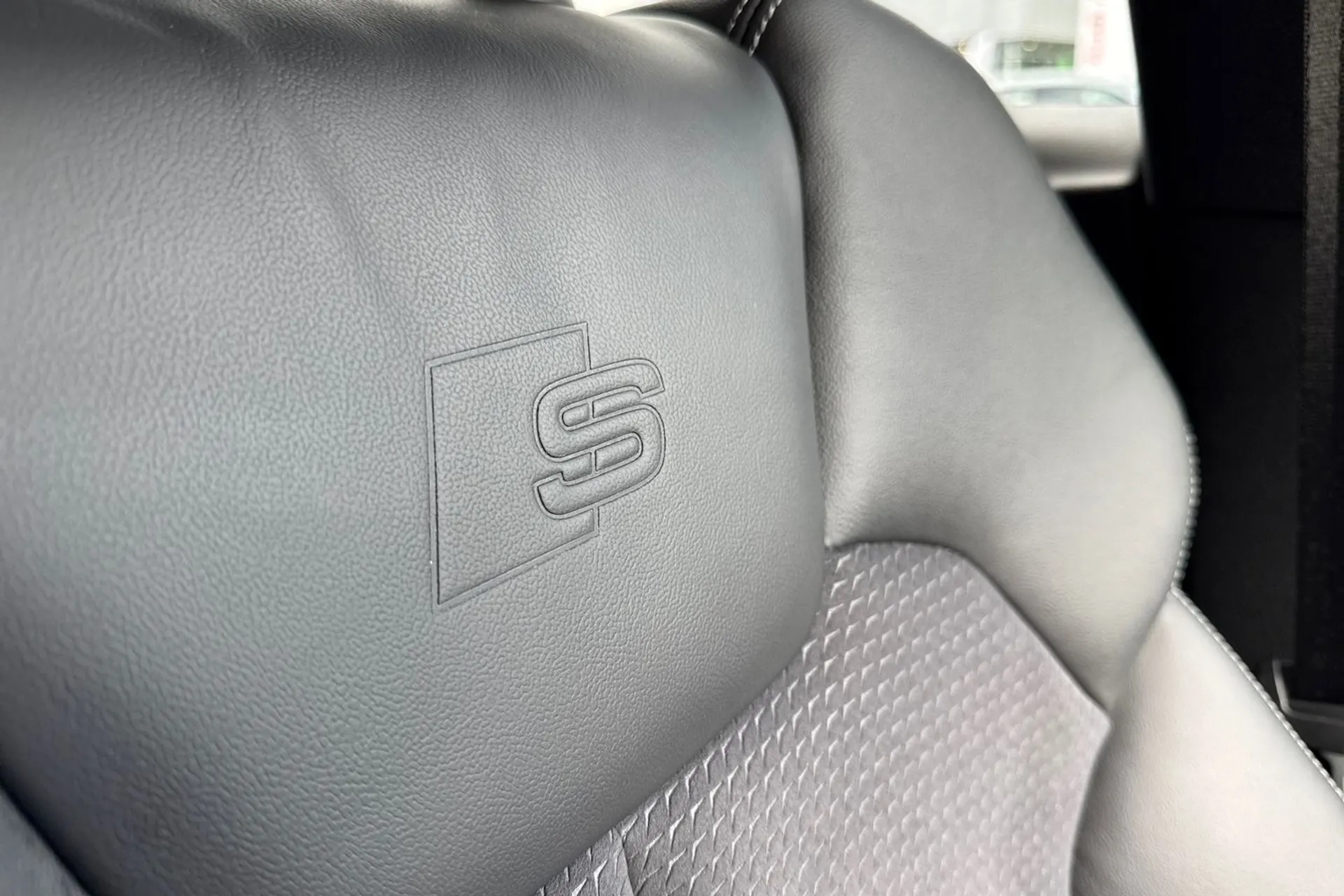 Audi Q5 thumbnail image number 47