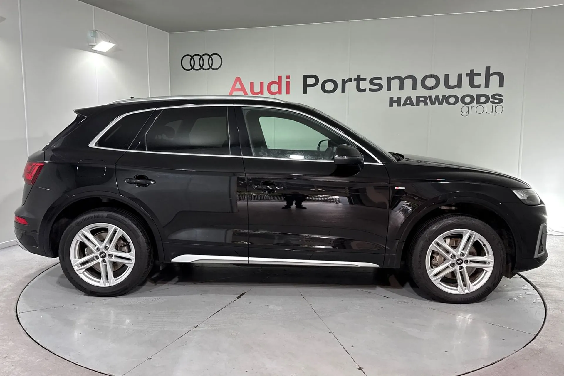 Audi Q5 thumbnail image number 2