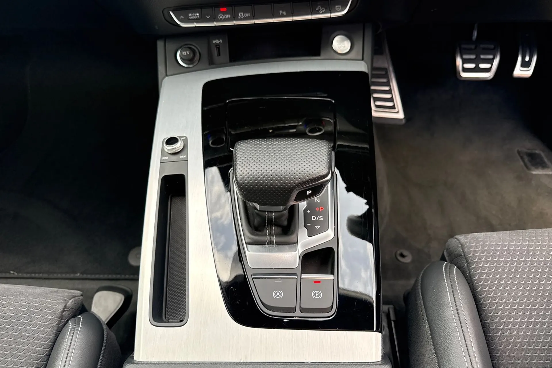 Audi Q5 thumbnail image number 41