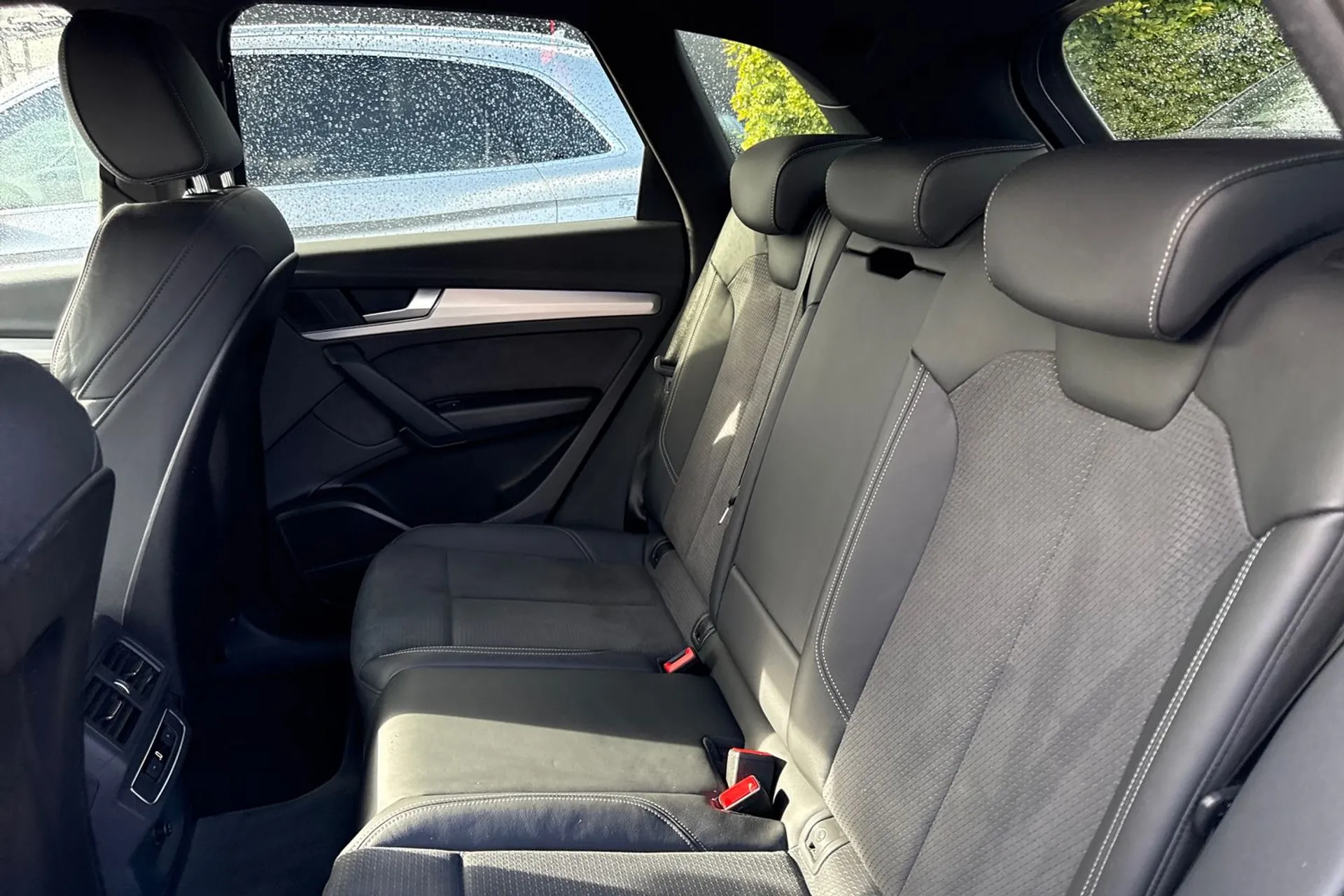 Audi Q5 thumbnail image number 34