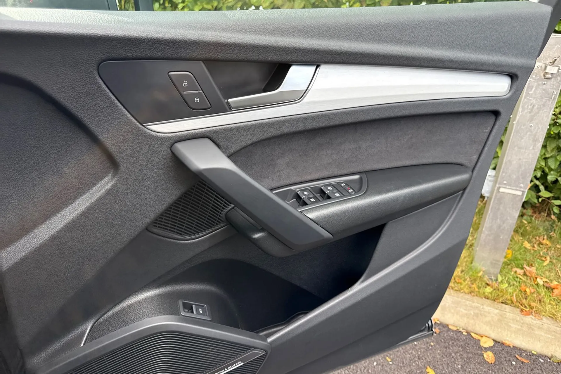 Audi Q5 thumbnail image number 44