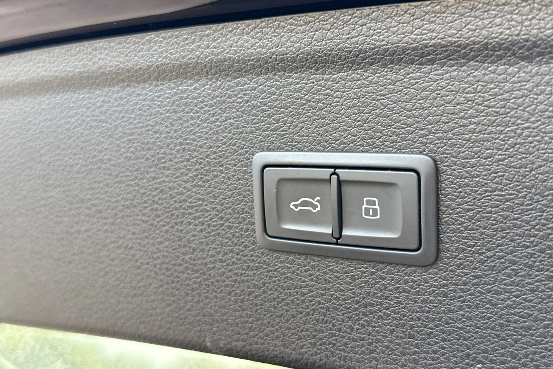 Audi Q5 thumbnail image number 18