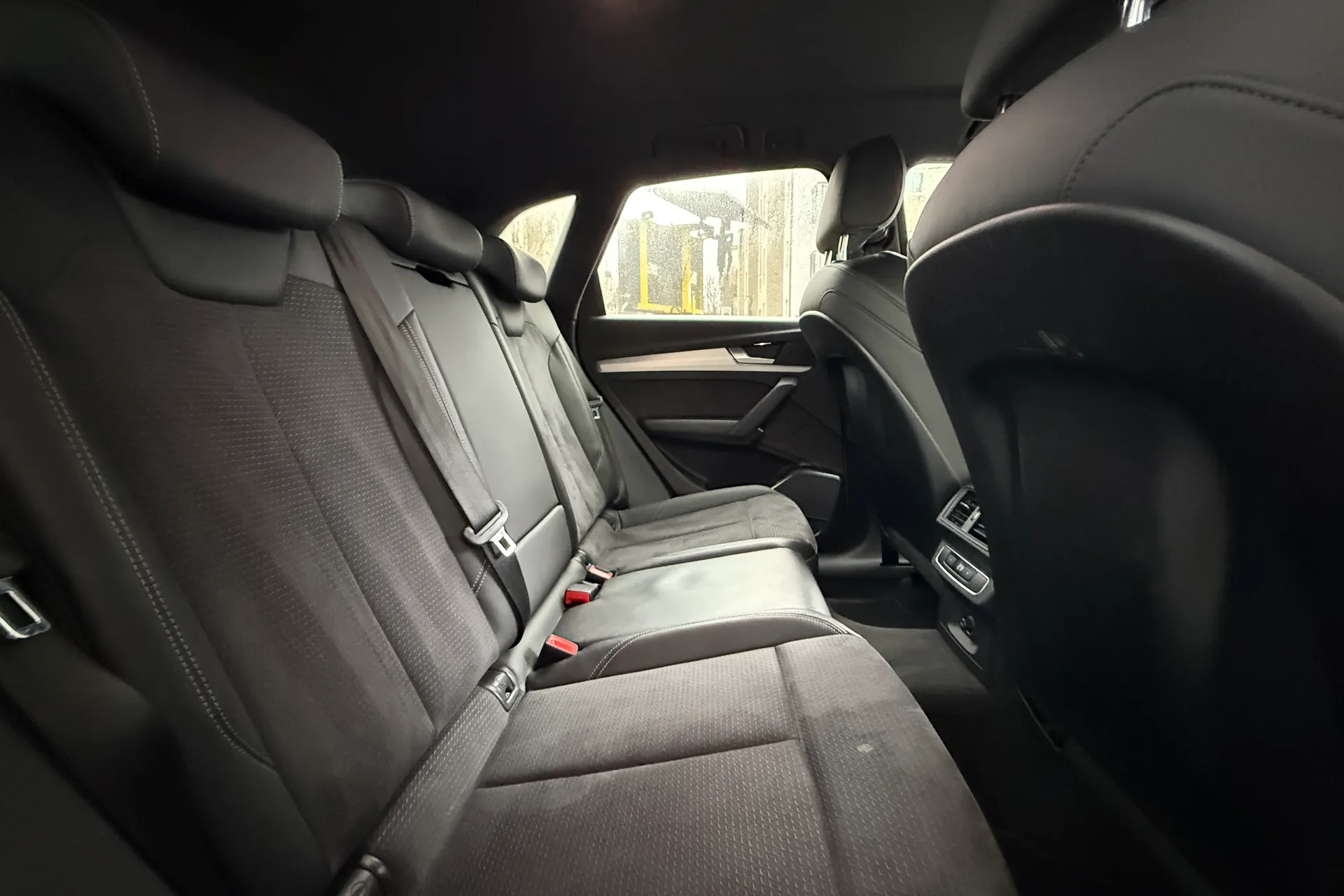 Audi Q5 thumbnail image number 42