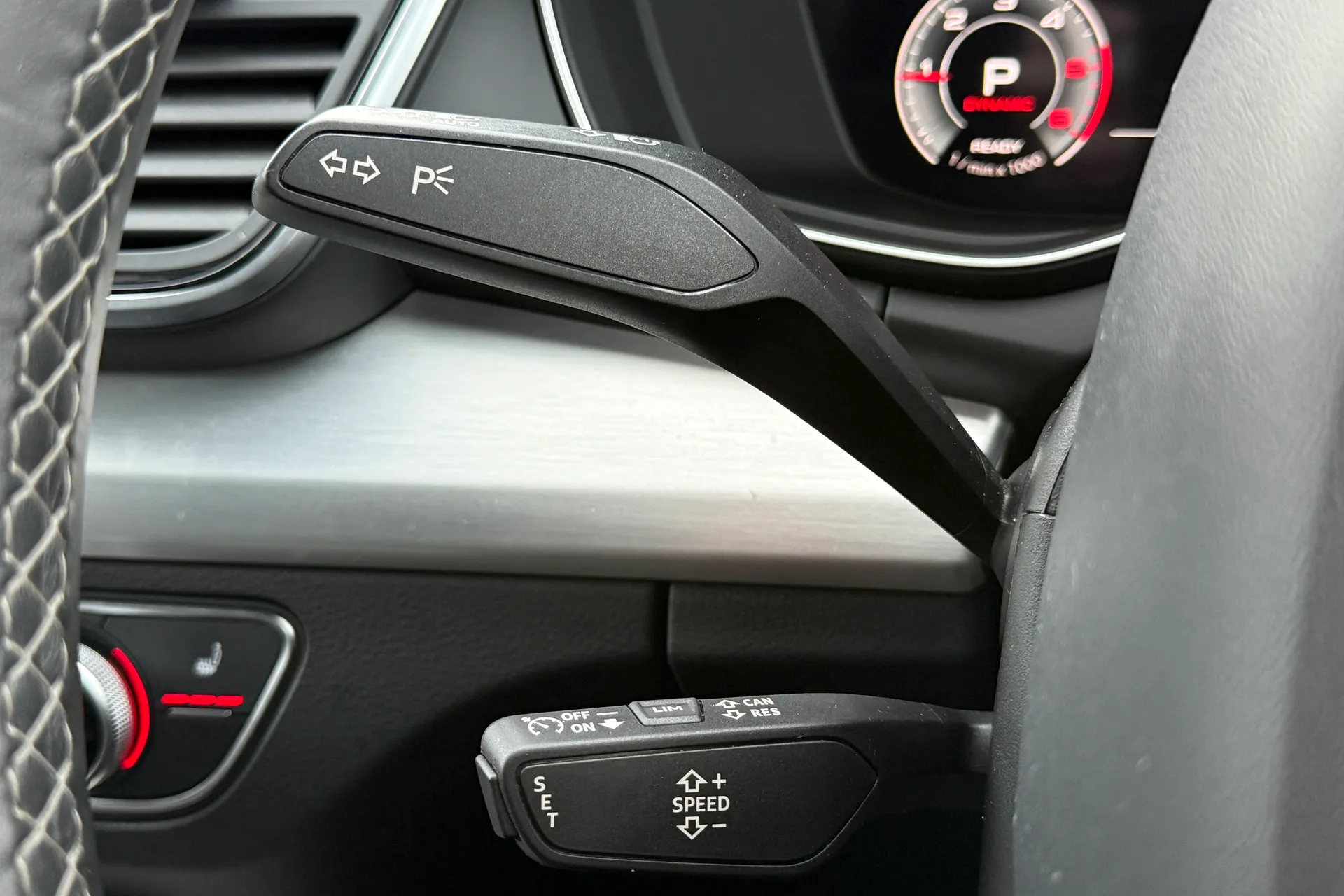 Audi Q5 thumbnail image number 23