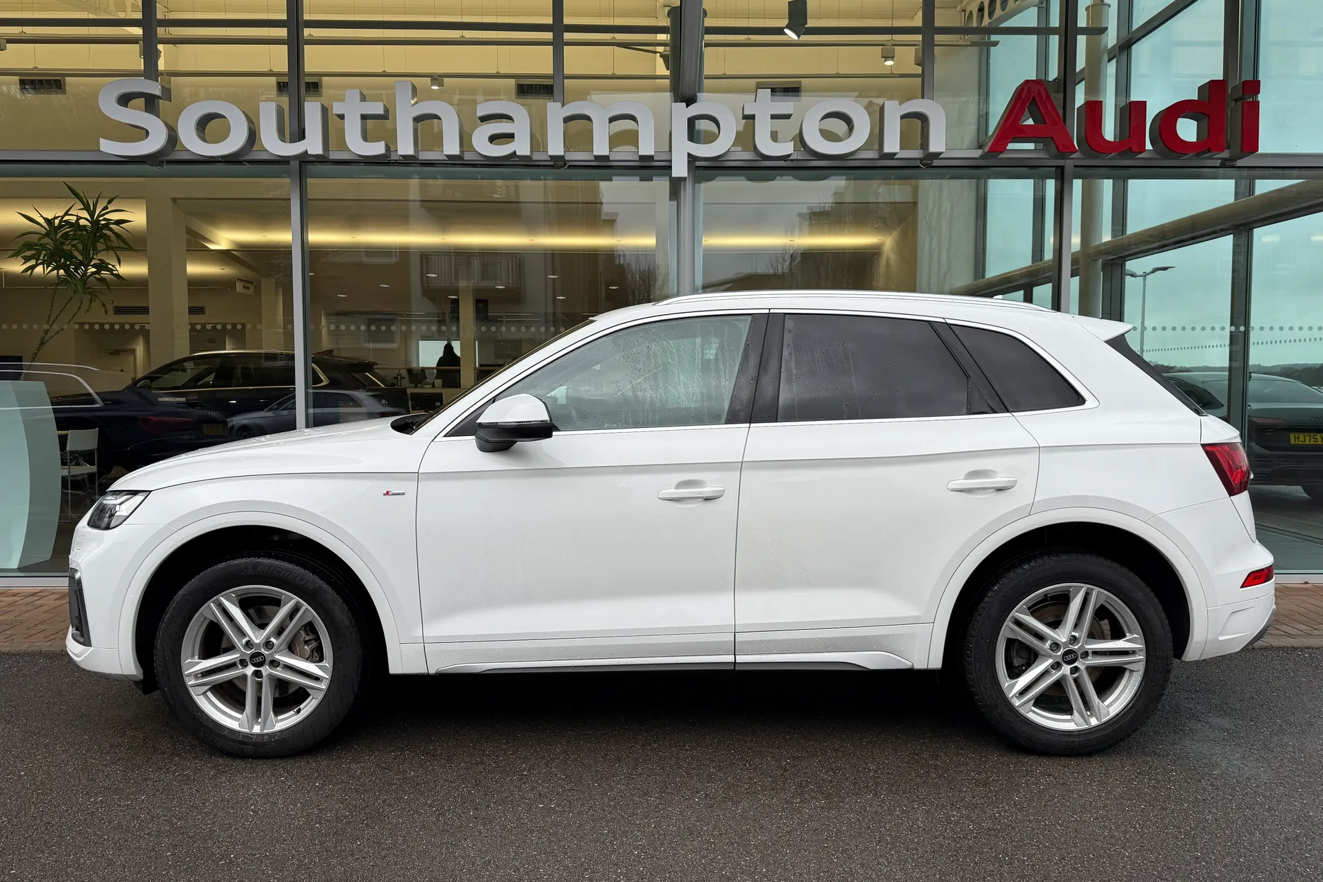 Audi Q5 thumbnail image number 58