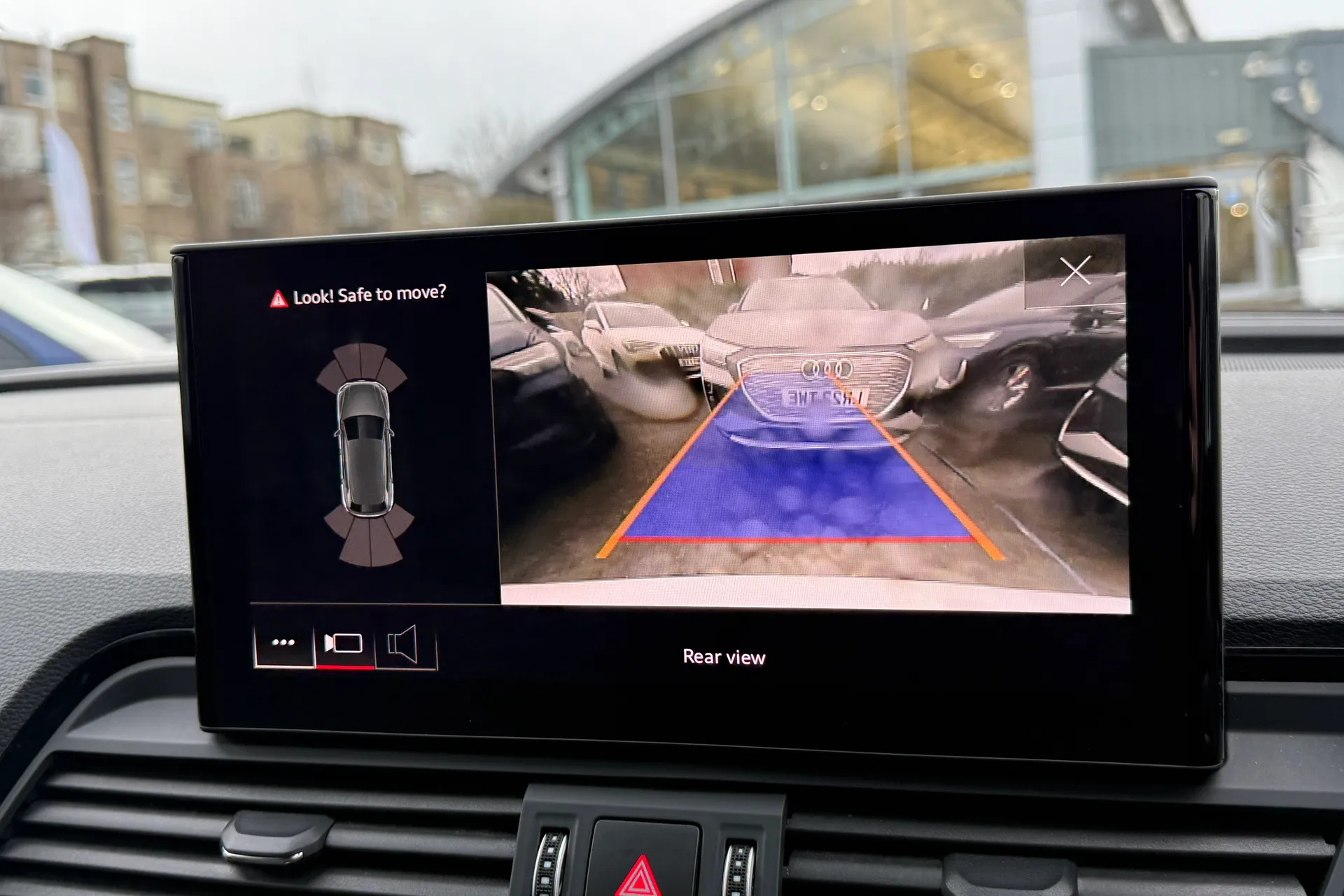 Audi Q5 thumbnail image number 5