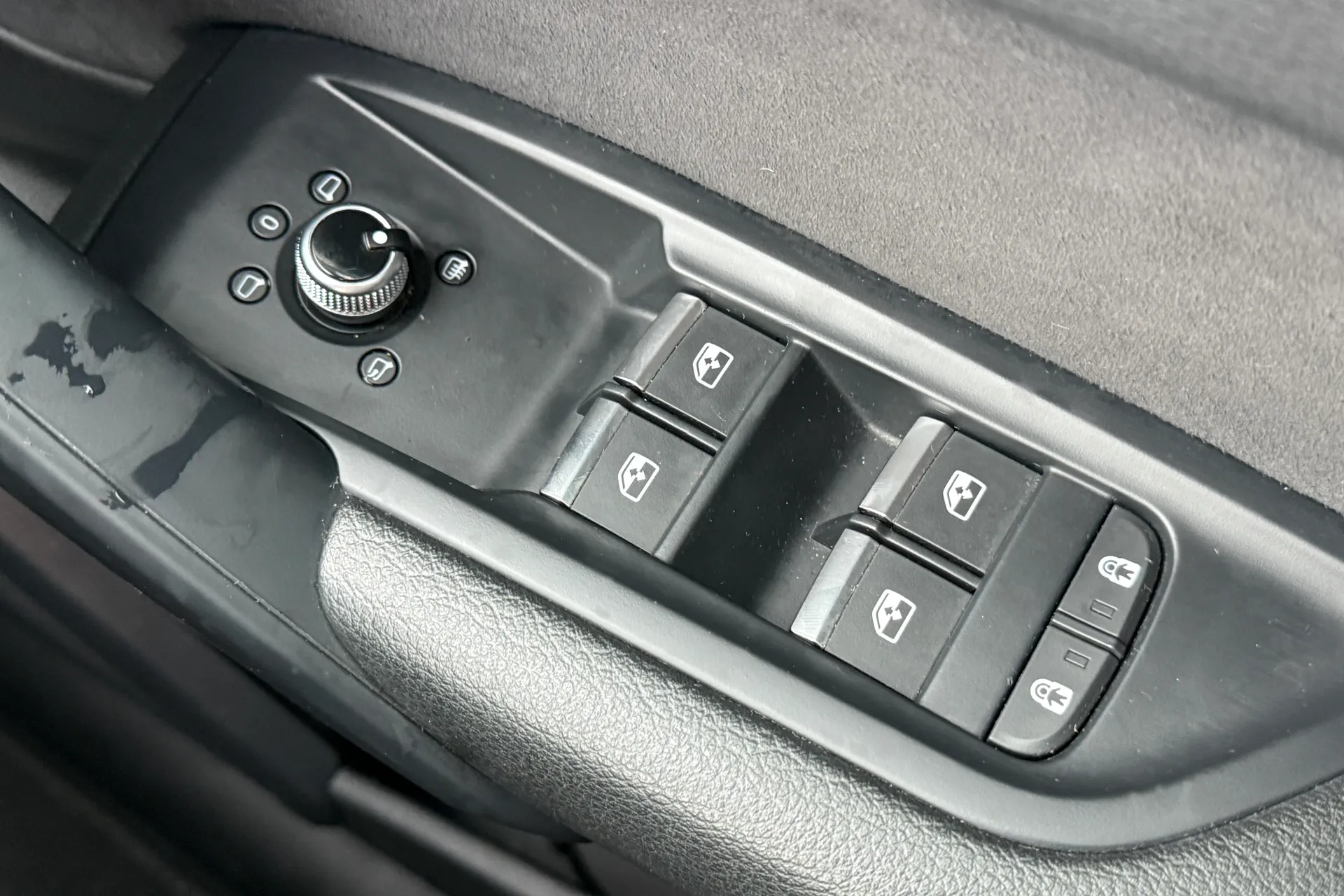 Audi Q5 thumbnail image number 34