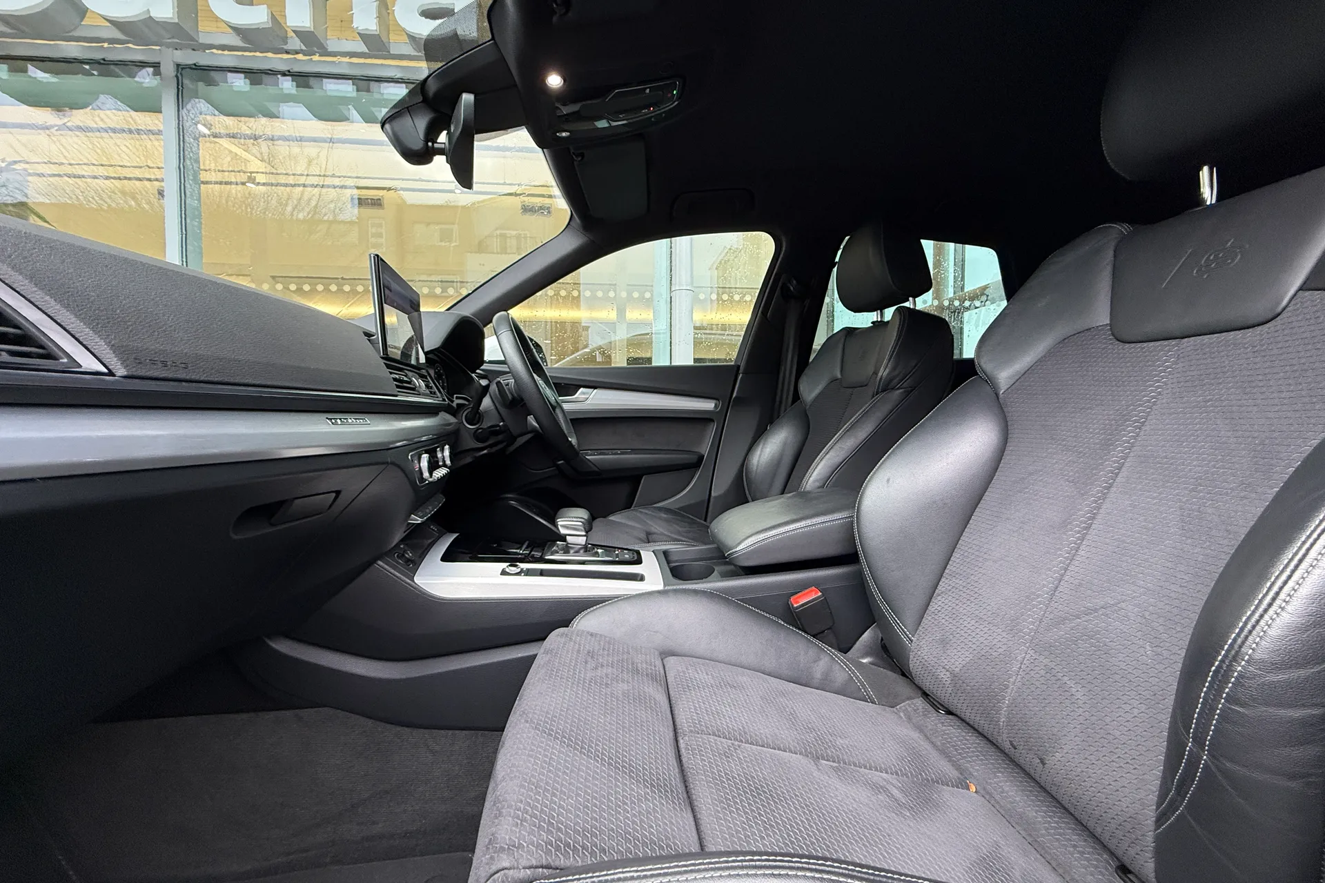 Audi Q5 thumbnail image number 57