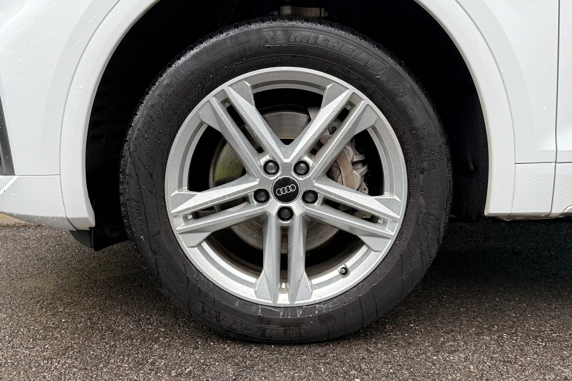 Audi Q5 thumbnail image number 10