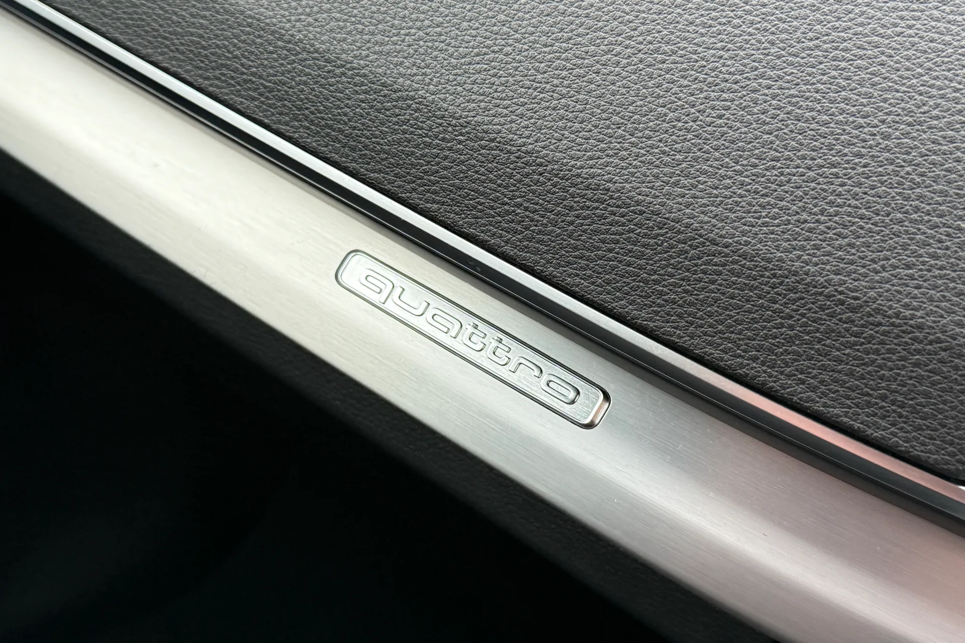 Audi Q5 thumbnail image number 29