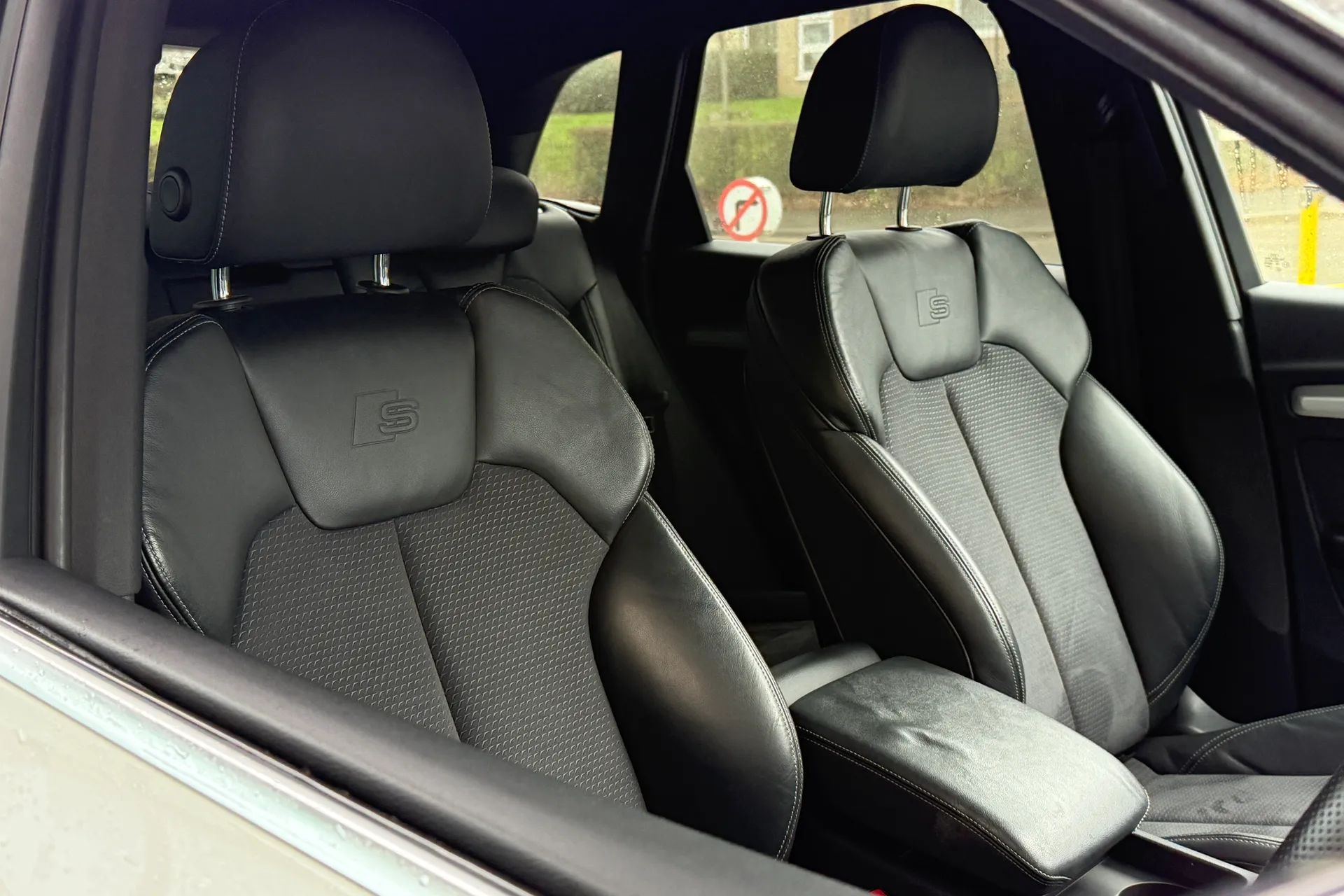 Audi Q5 thumbnail image number 37