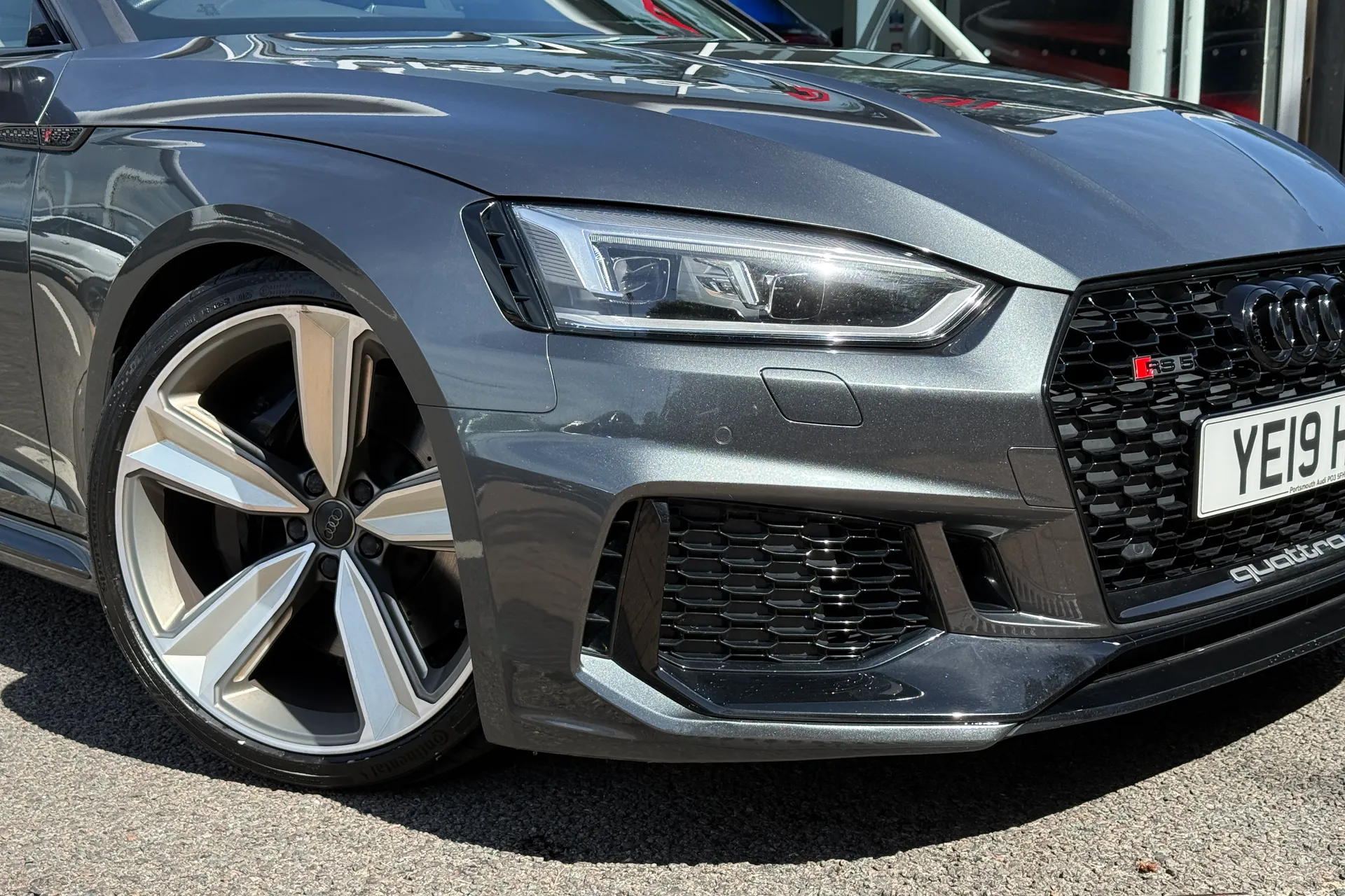 Audi RS5 thumbnail image number 8