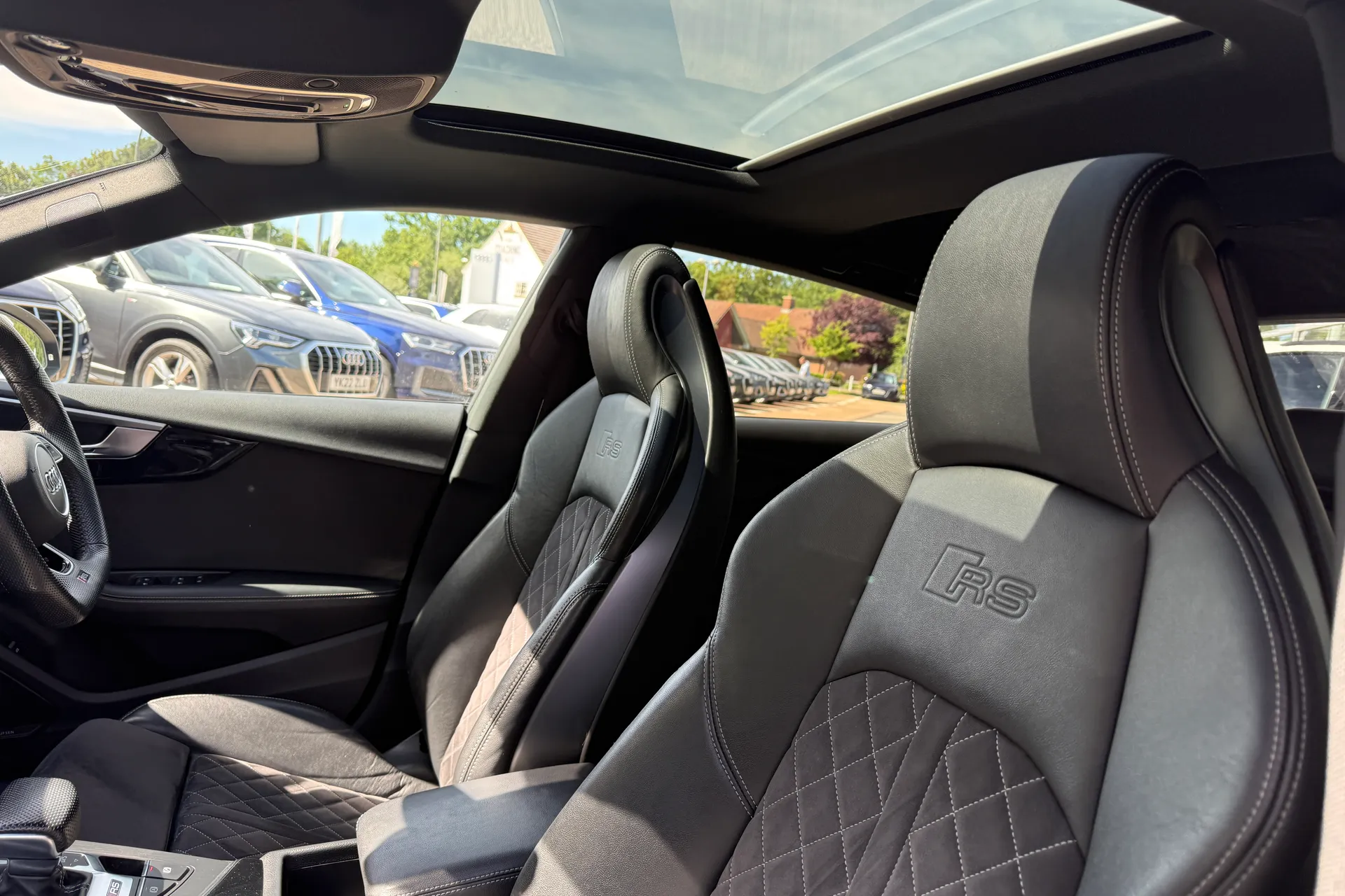 Audi RS5 thumbnail image number 50