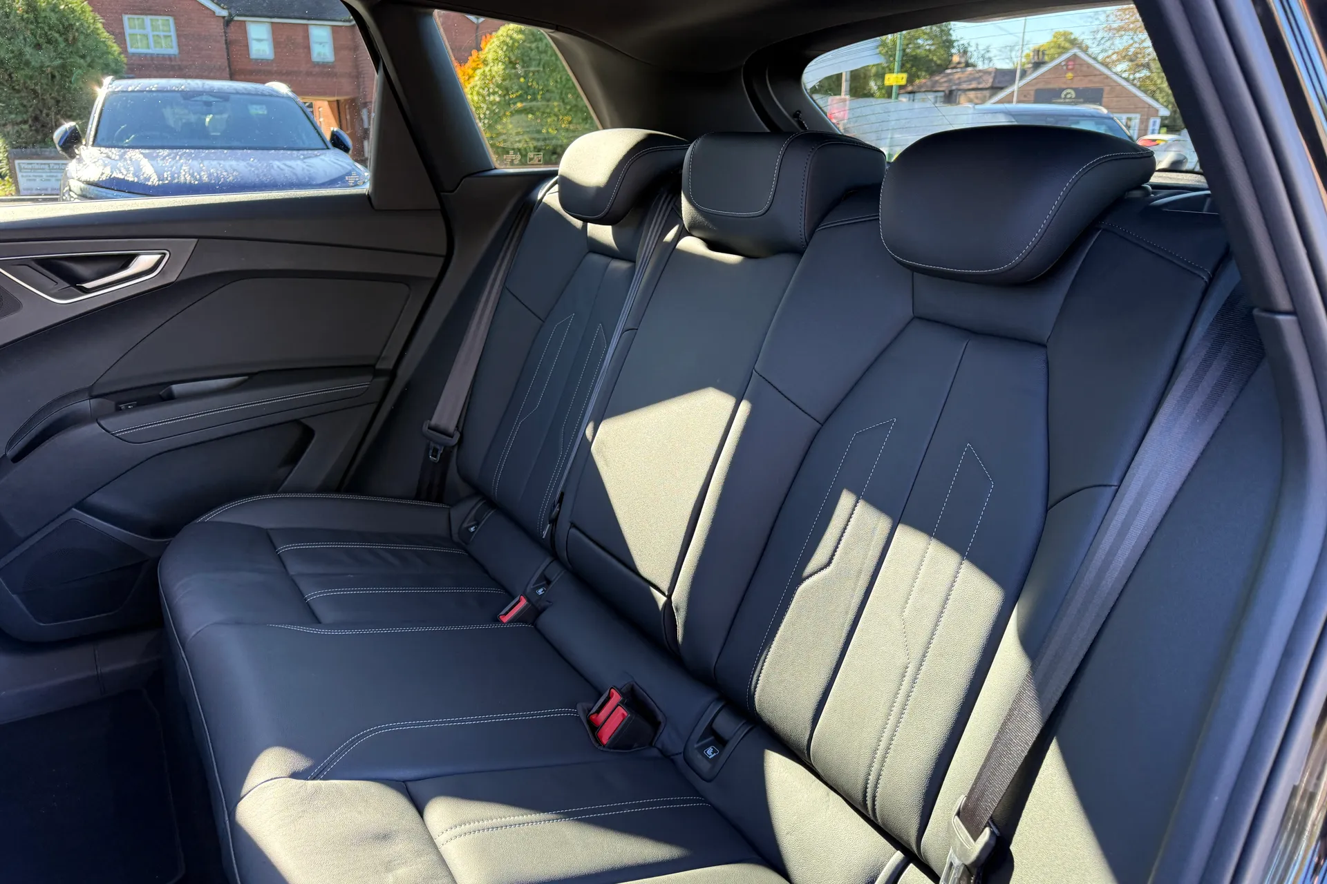 Audi Q4 thumbnail image number 44