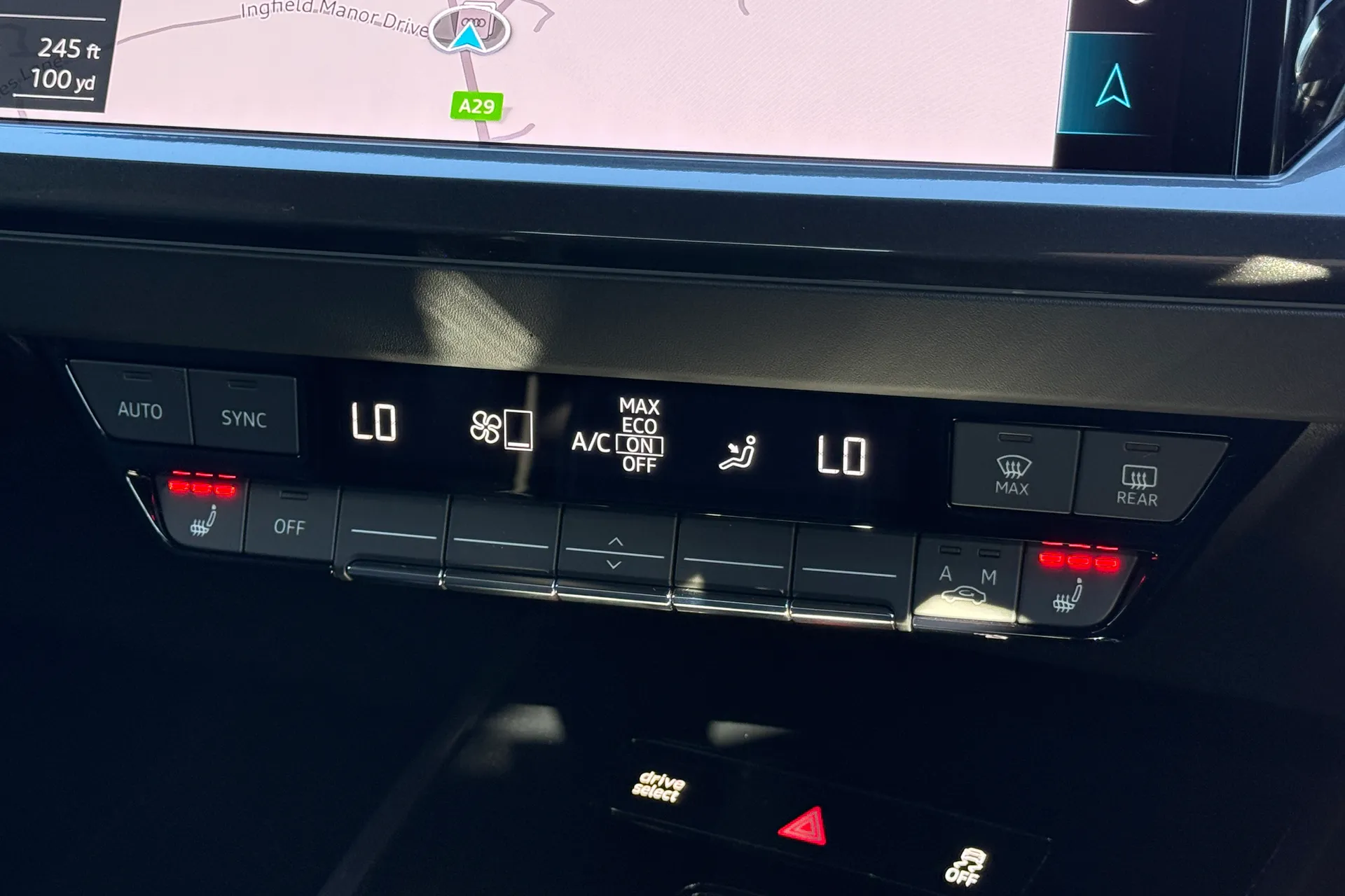 Audi Q4 thumbnail image number 17