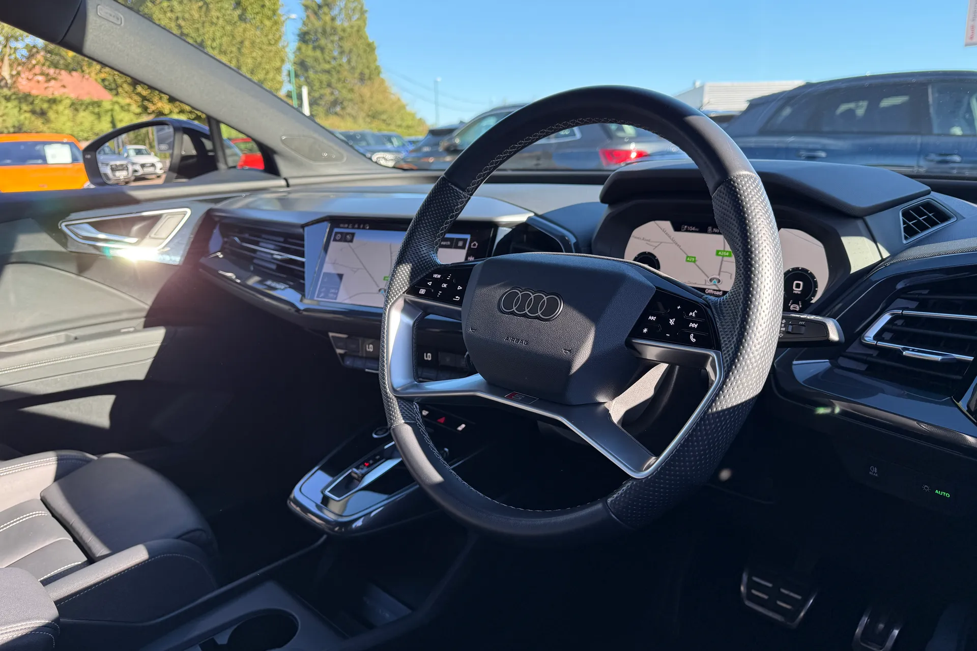 Audi Q4 thumbnail image number 30