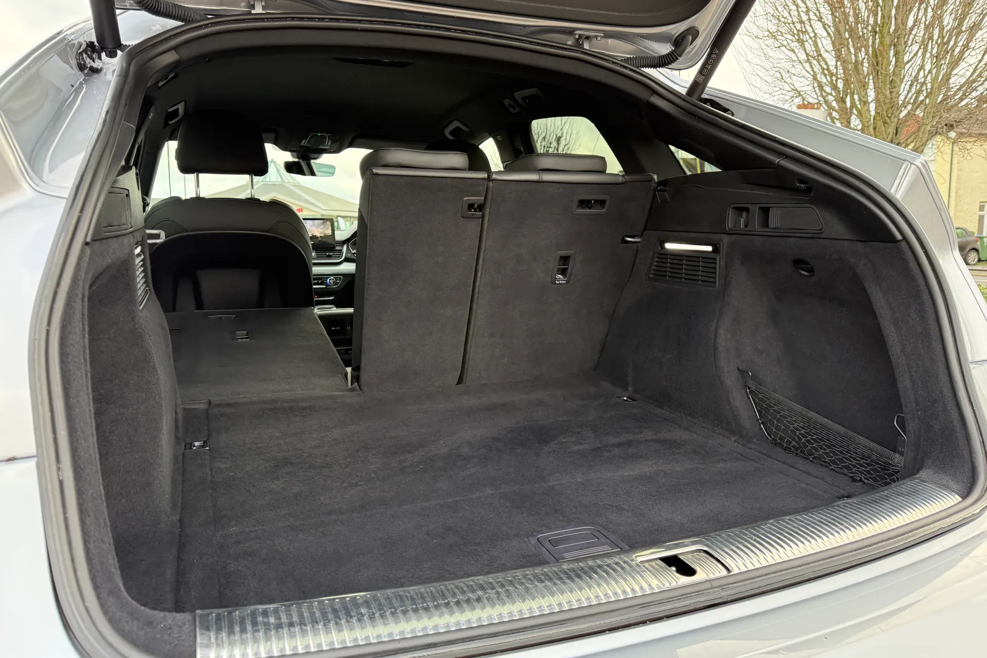 Audi Q5 thumbnail image number 32