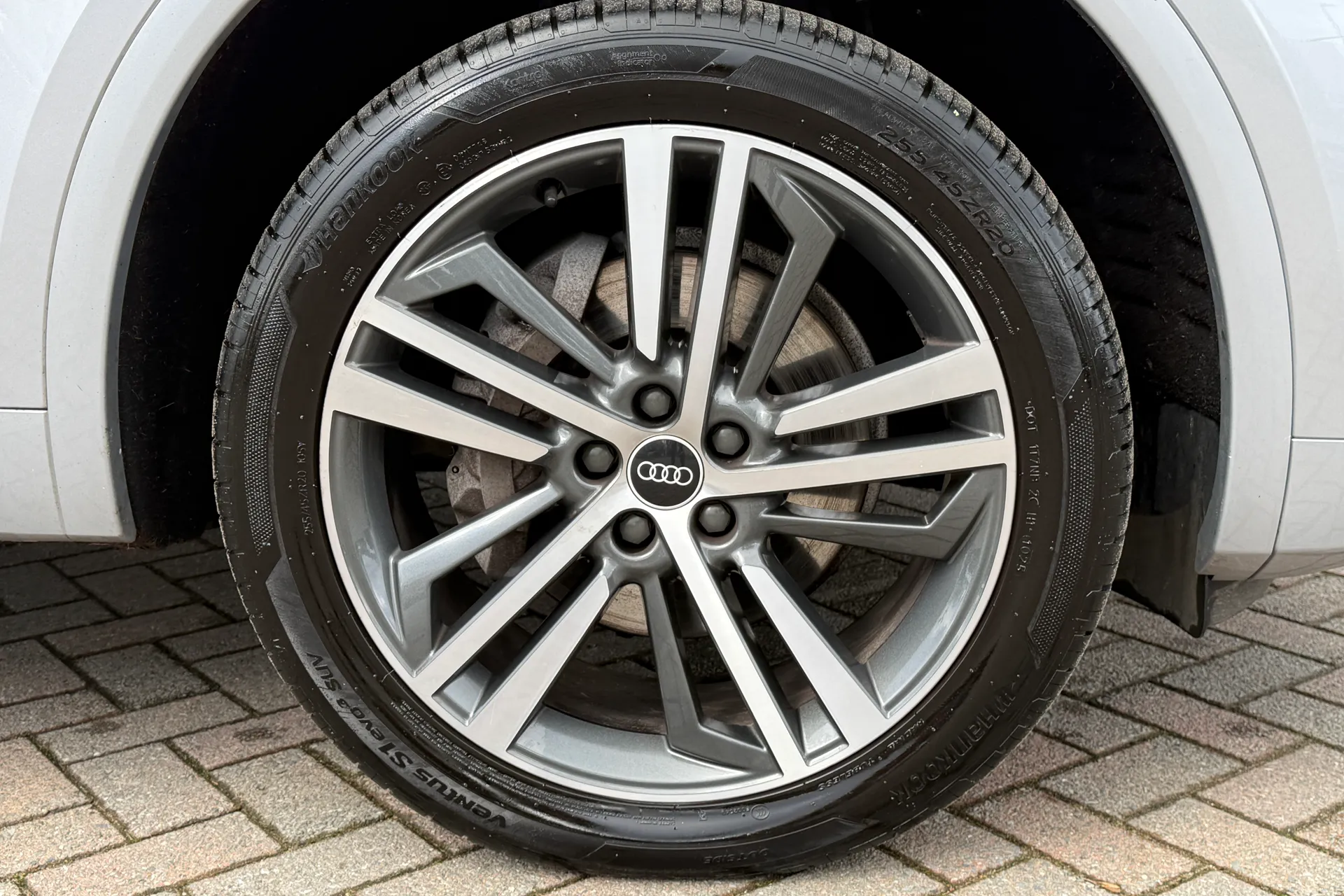 Audi Q5 thumbnail image number 43