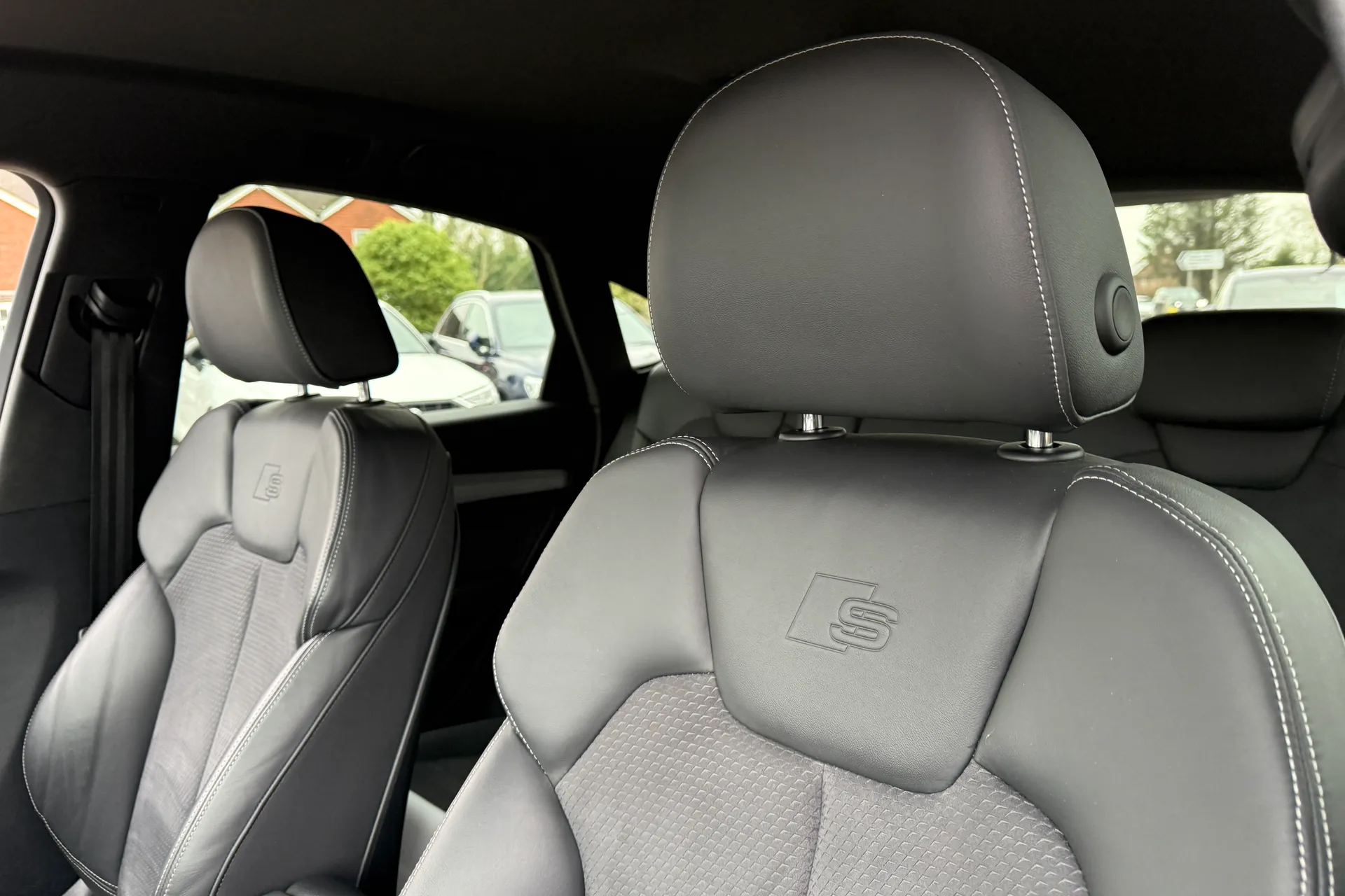 Audi Q5 thumbnail image number 27