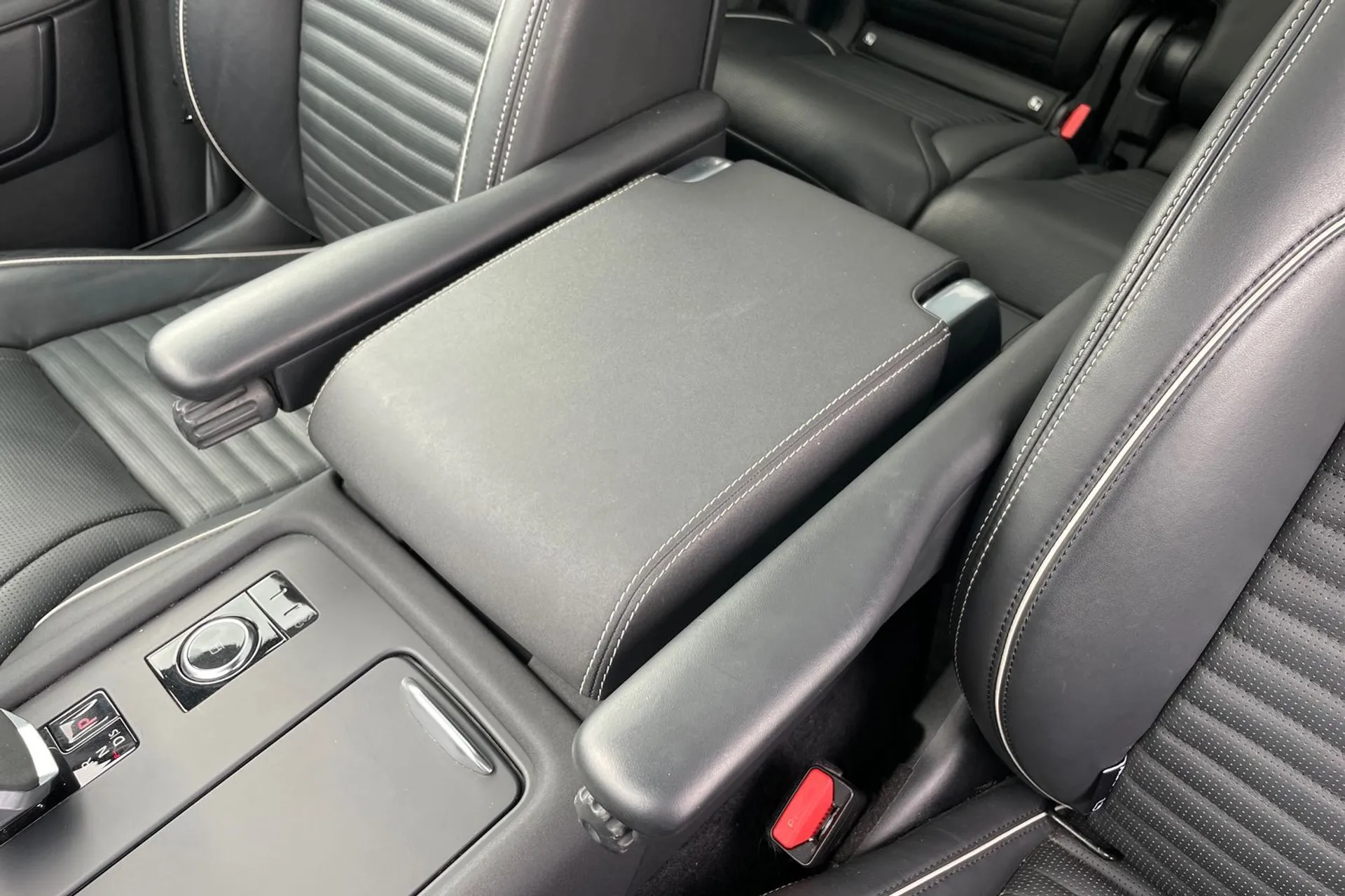 LAND ROVER DISCOVERY thumbnail image number 48