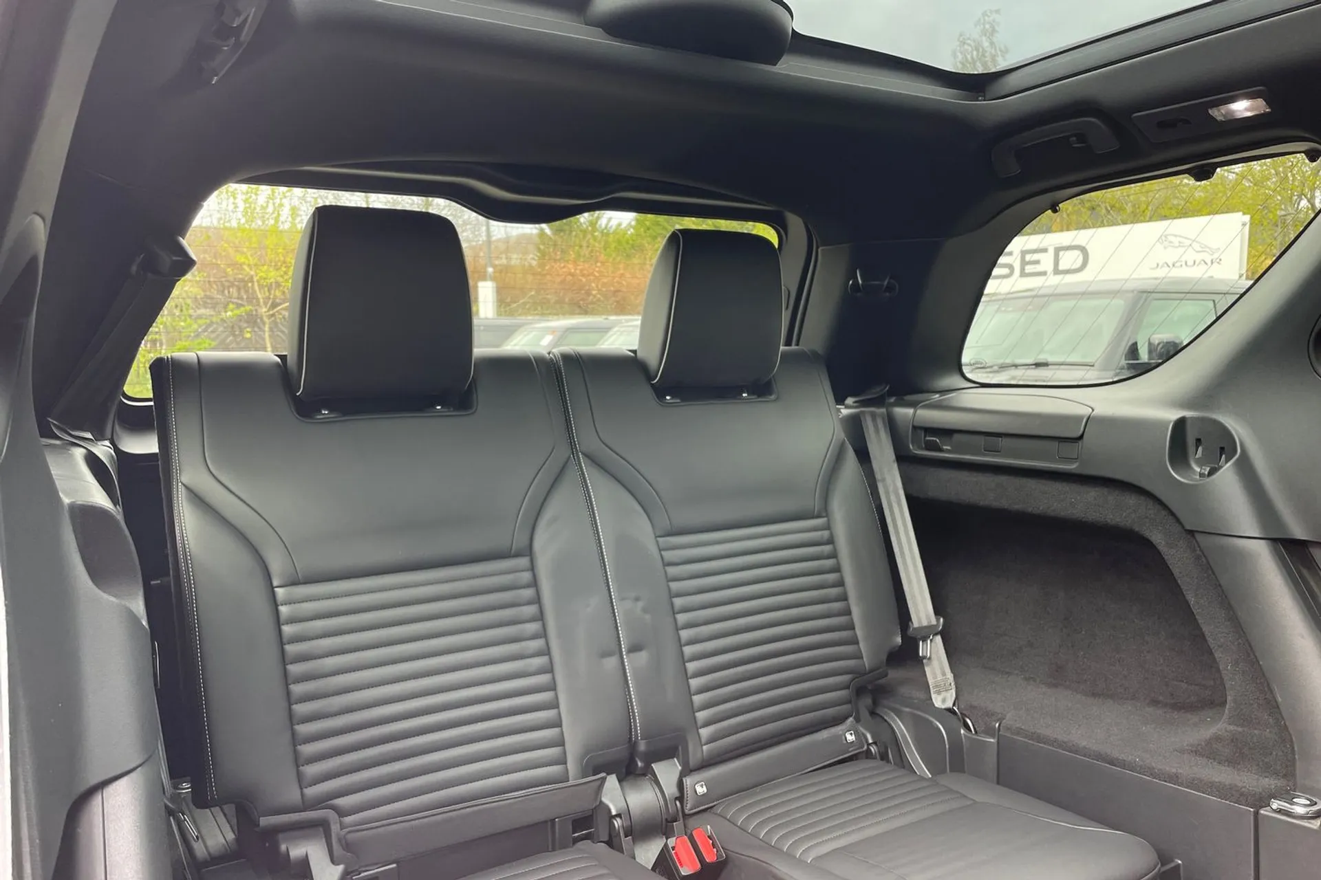 LAND ROVER DISCOVERY thumbnail image number 35