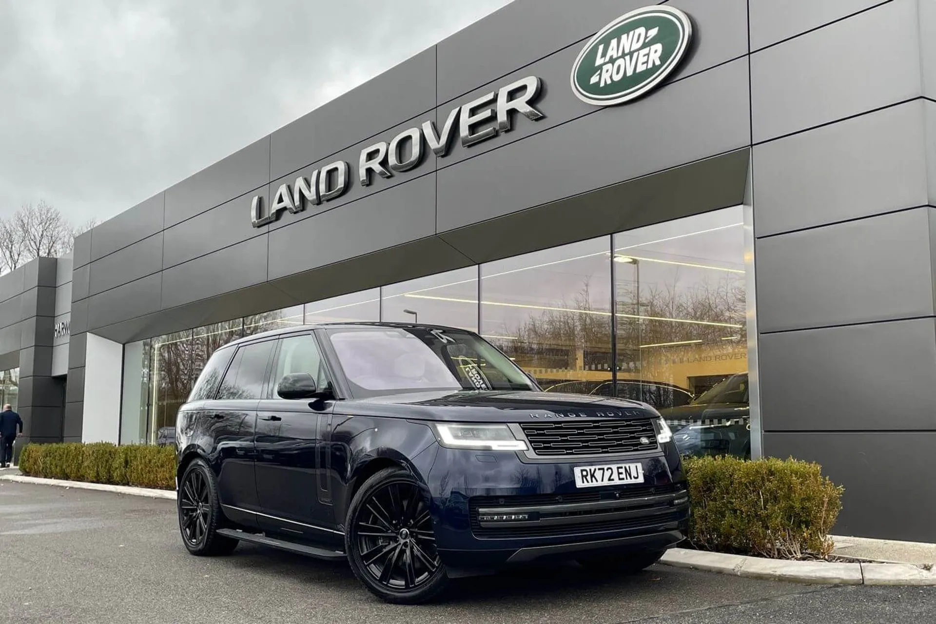 LAND ROVER RANGE ROVER thumbnail image number 1
