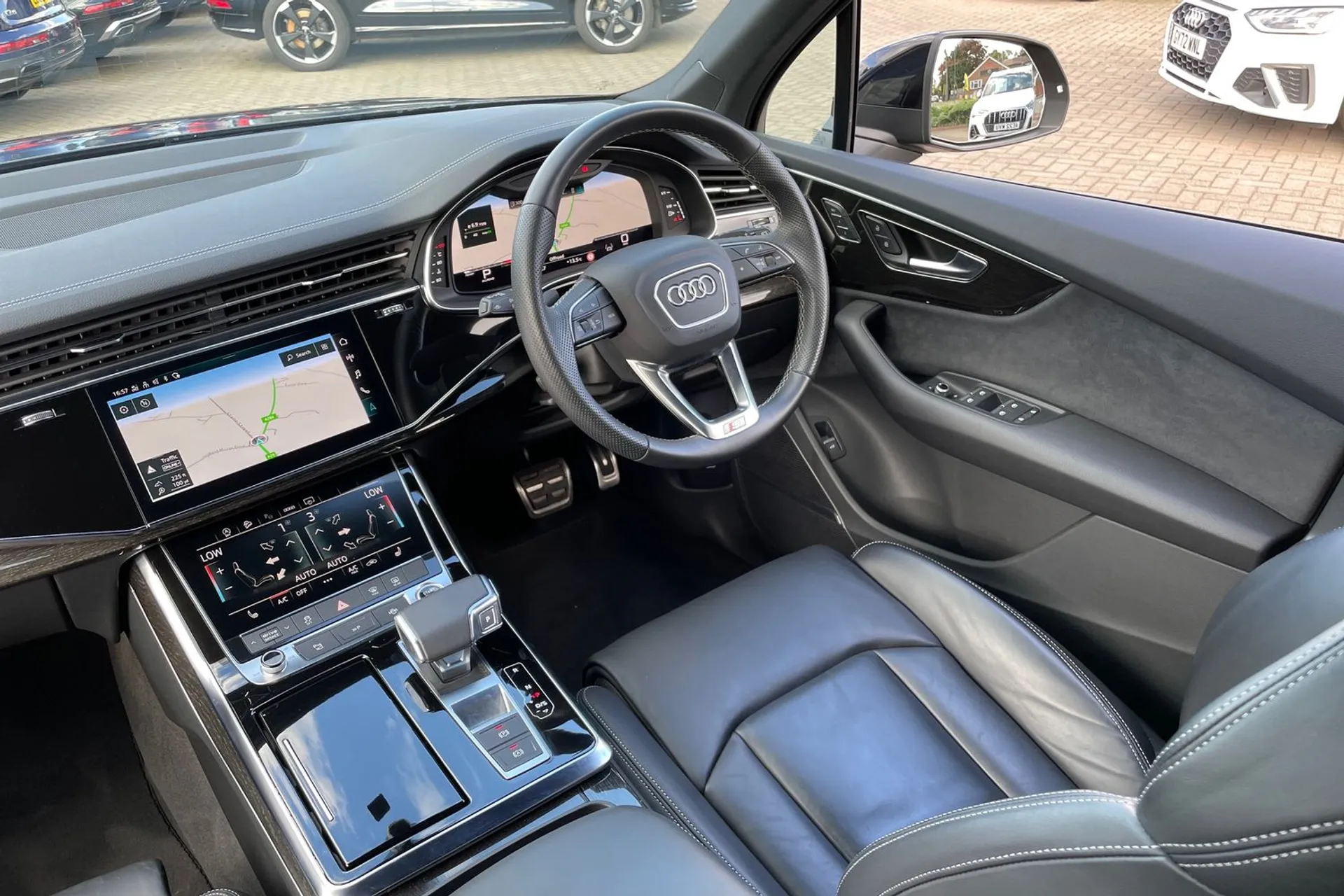 Audi Q7 thumbnail image number 38