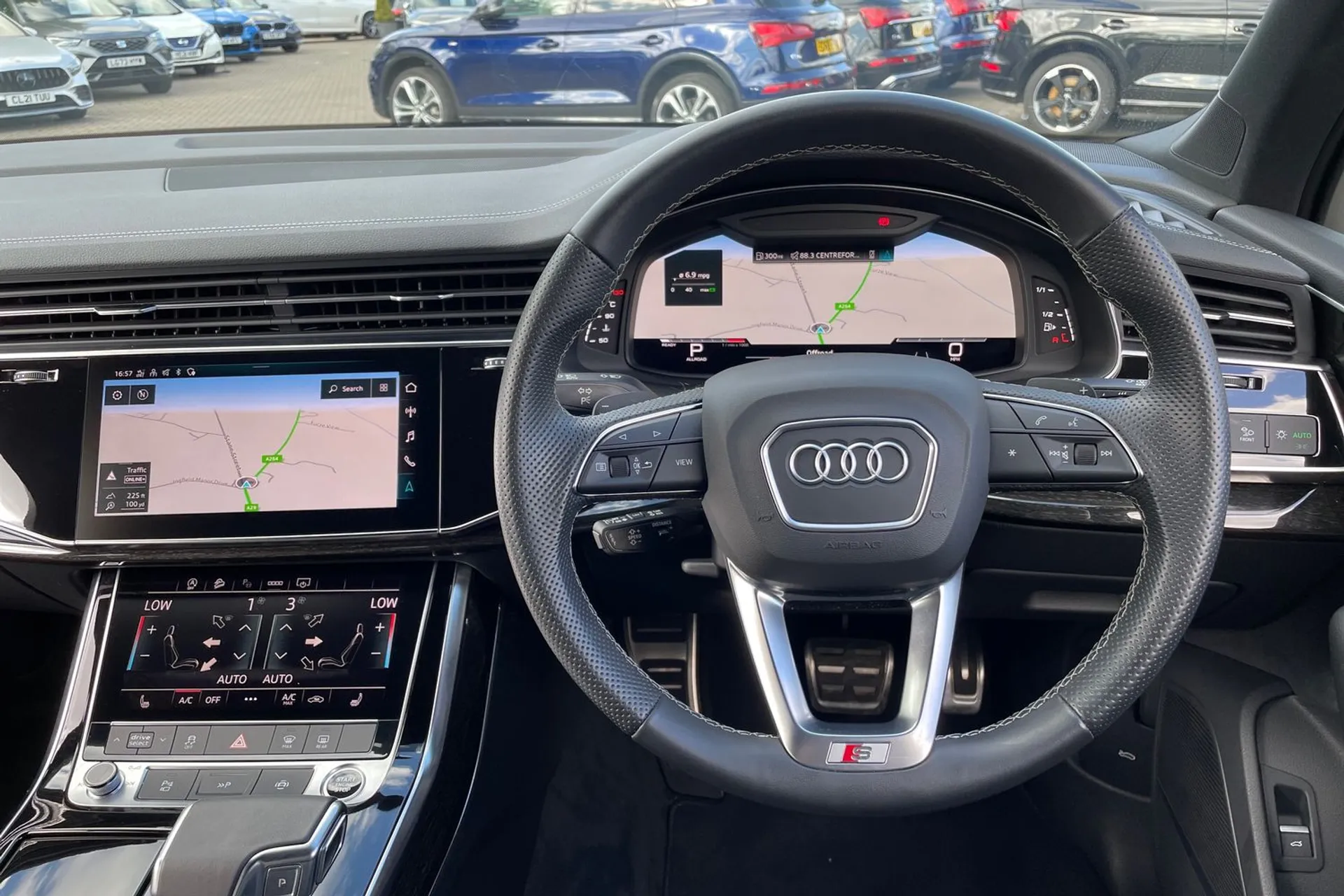 Audi Q7 thumbnail image number 37