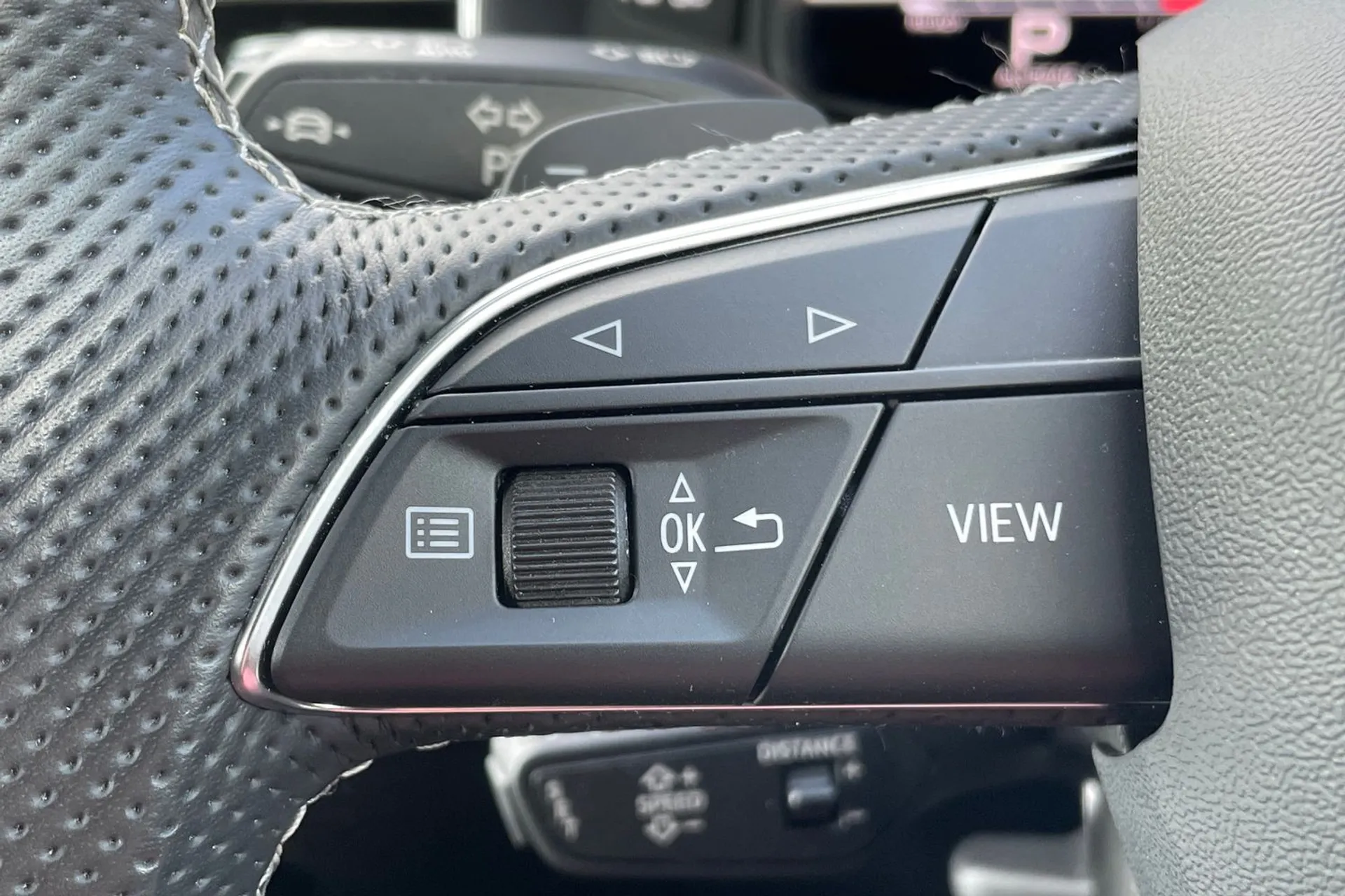 Audi Q7 thumbnail image number 19