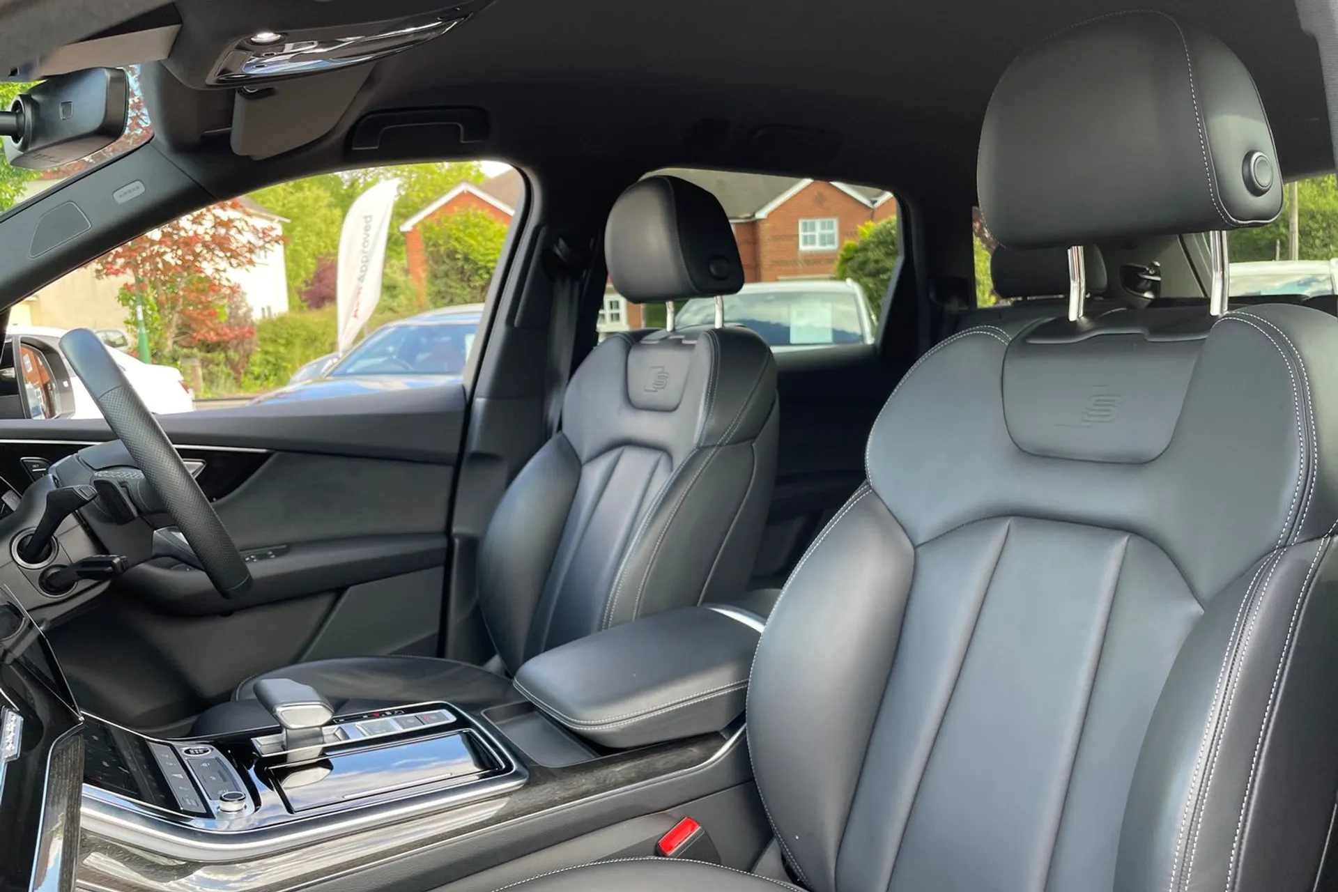 Audi Q7 thumbnail image number 27